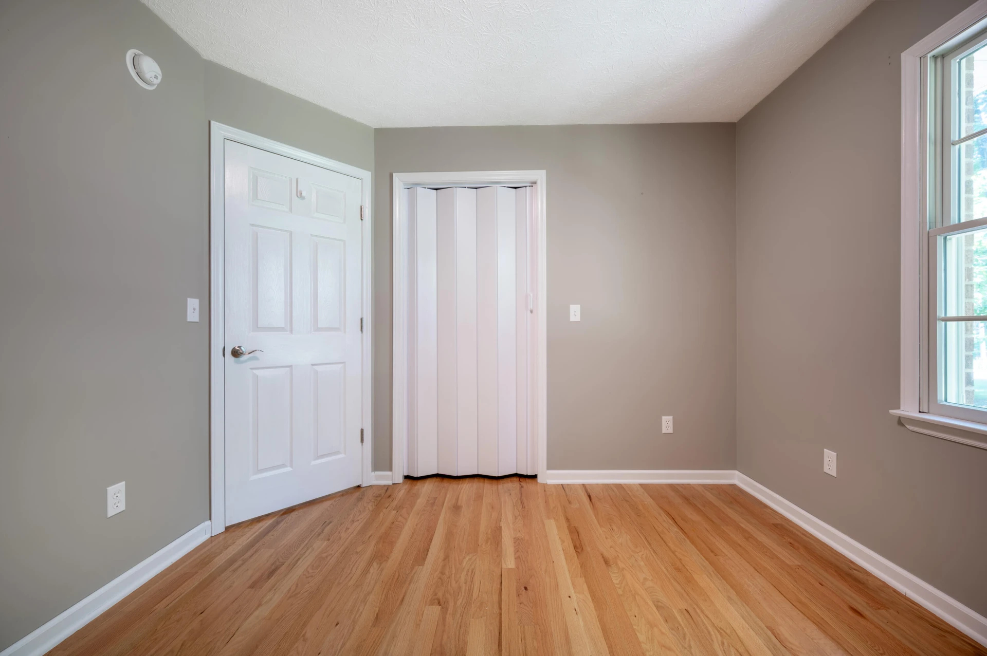 145 White Oak DR SE - Photo 36