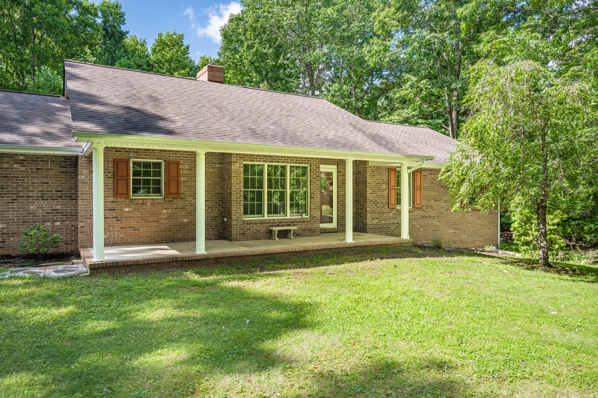 145 White Oak DR SE - Photo 5