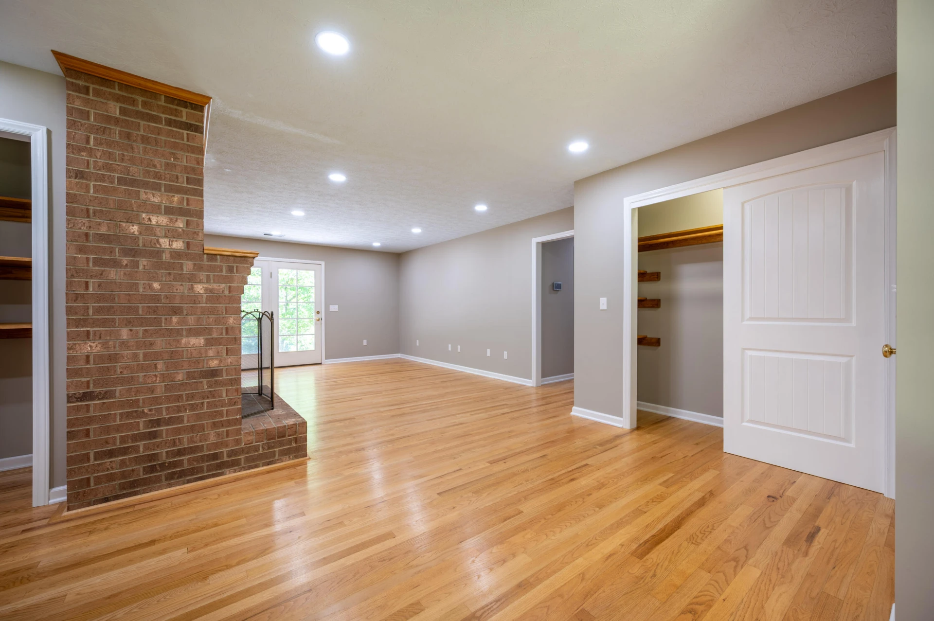 145 White Oak DR SE - Photo 9