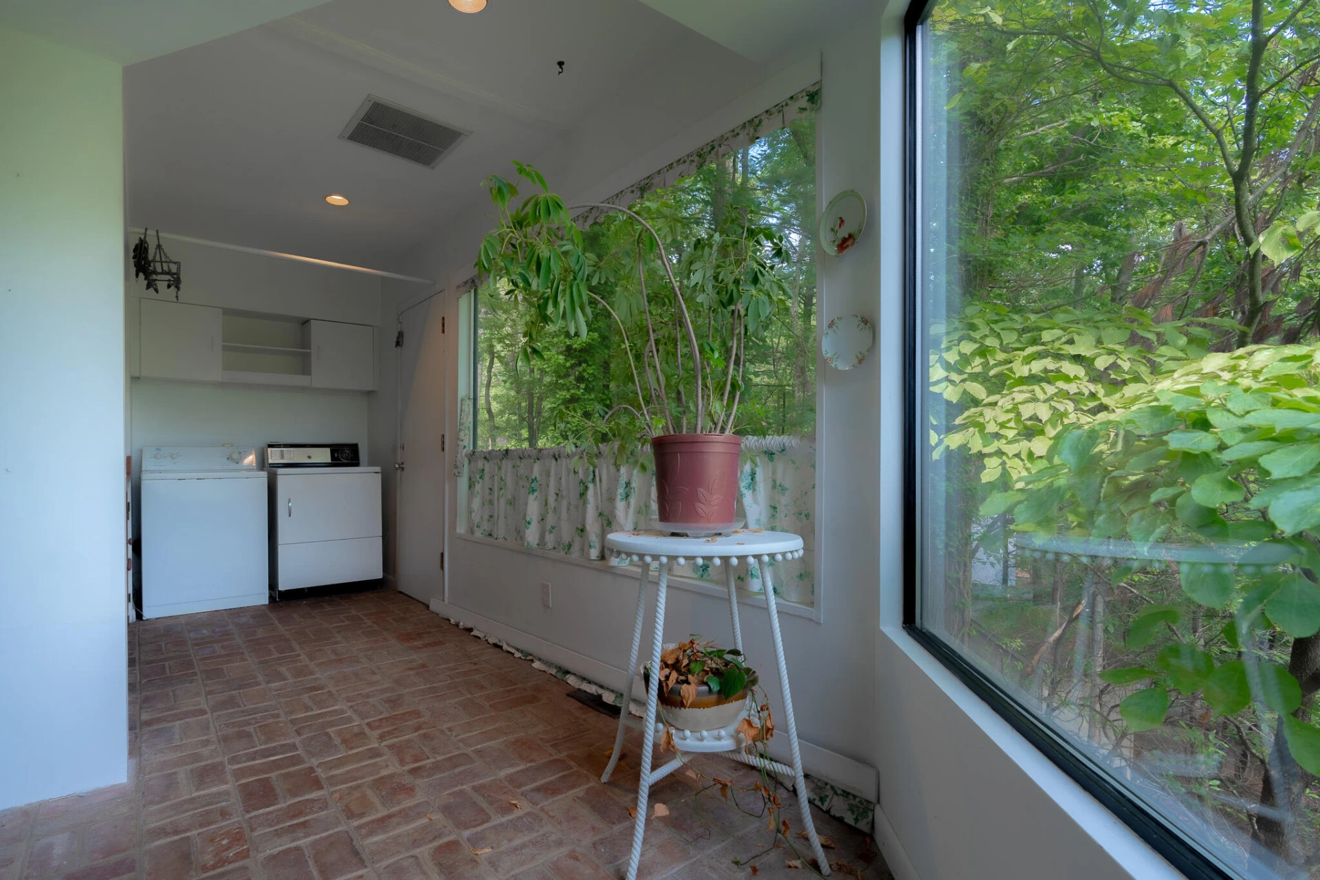 7429 Fort Mason DR - Photo 16