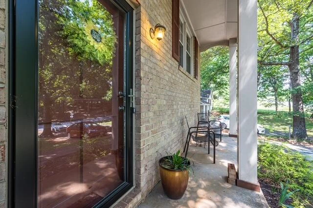 1125 Smith ST - Photo 5