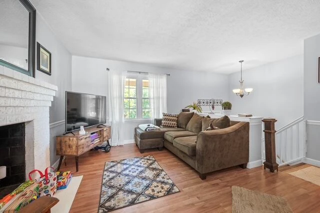 1125 Smith ST - Photo 9