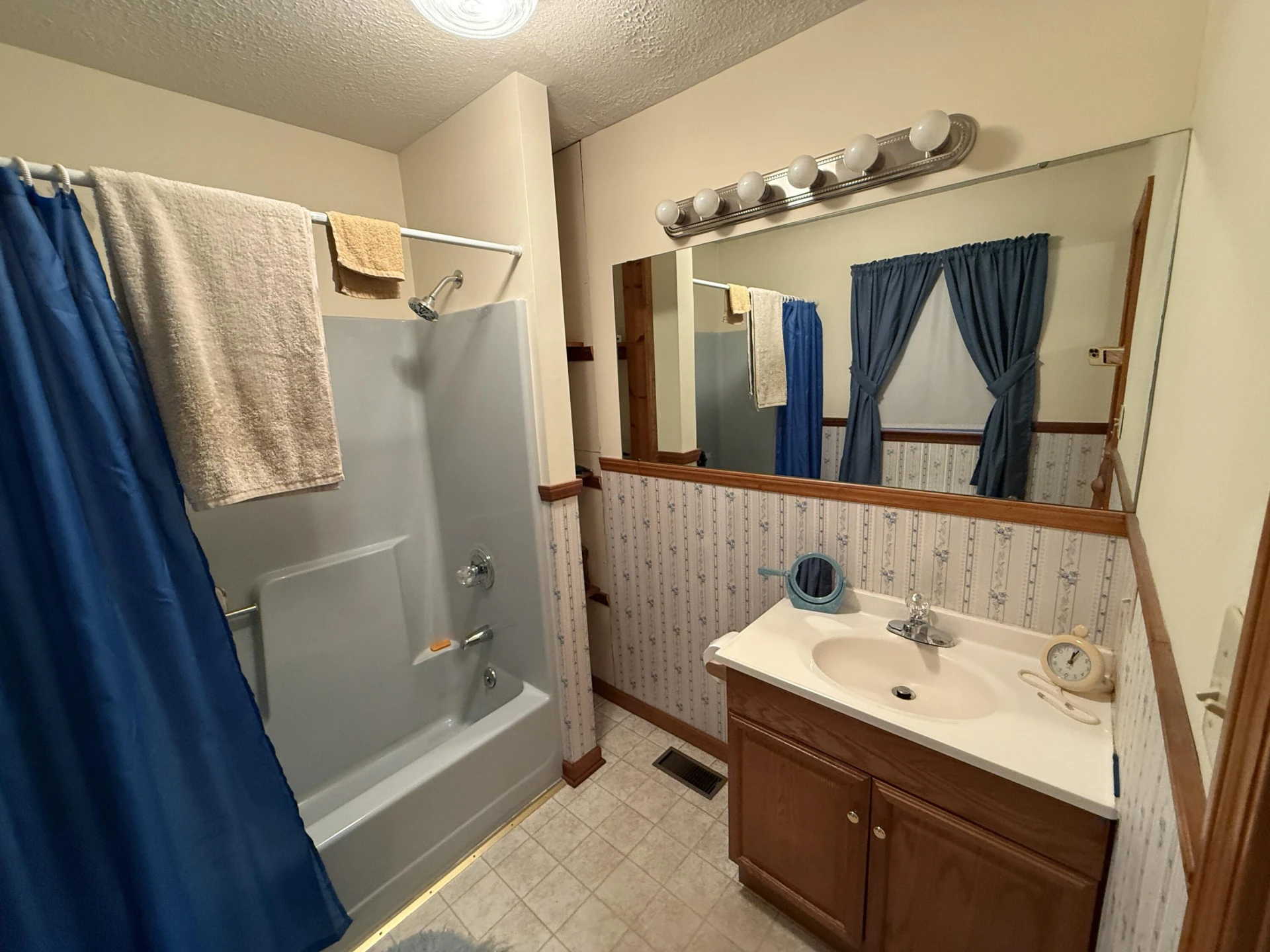 1716 Holly Tree RD - Photo 24