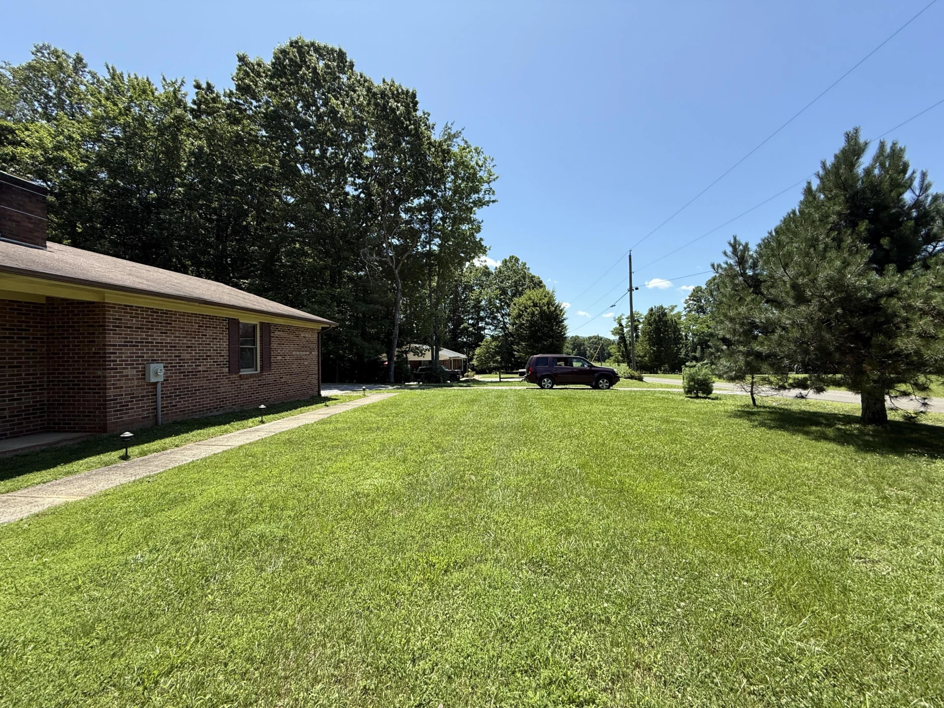 1716 Holly Tree RD - Photo 4