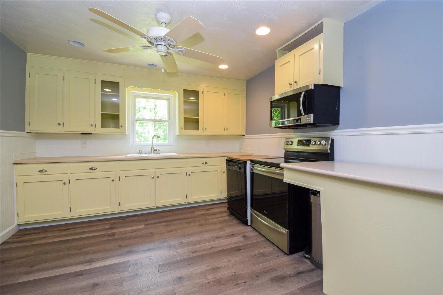 8801 Williby RD - Photo 23