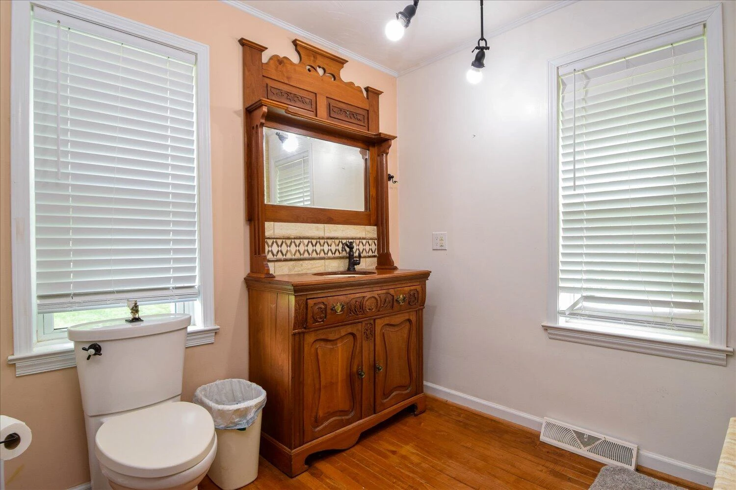 8801 Williby RD - Photo 29