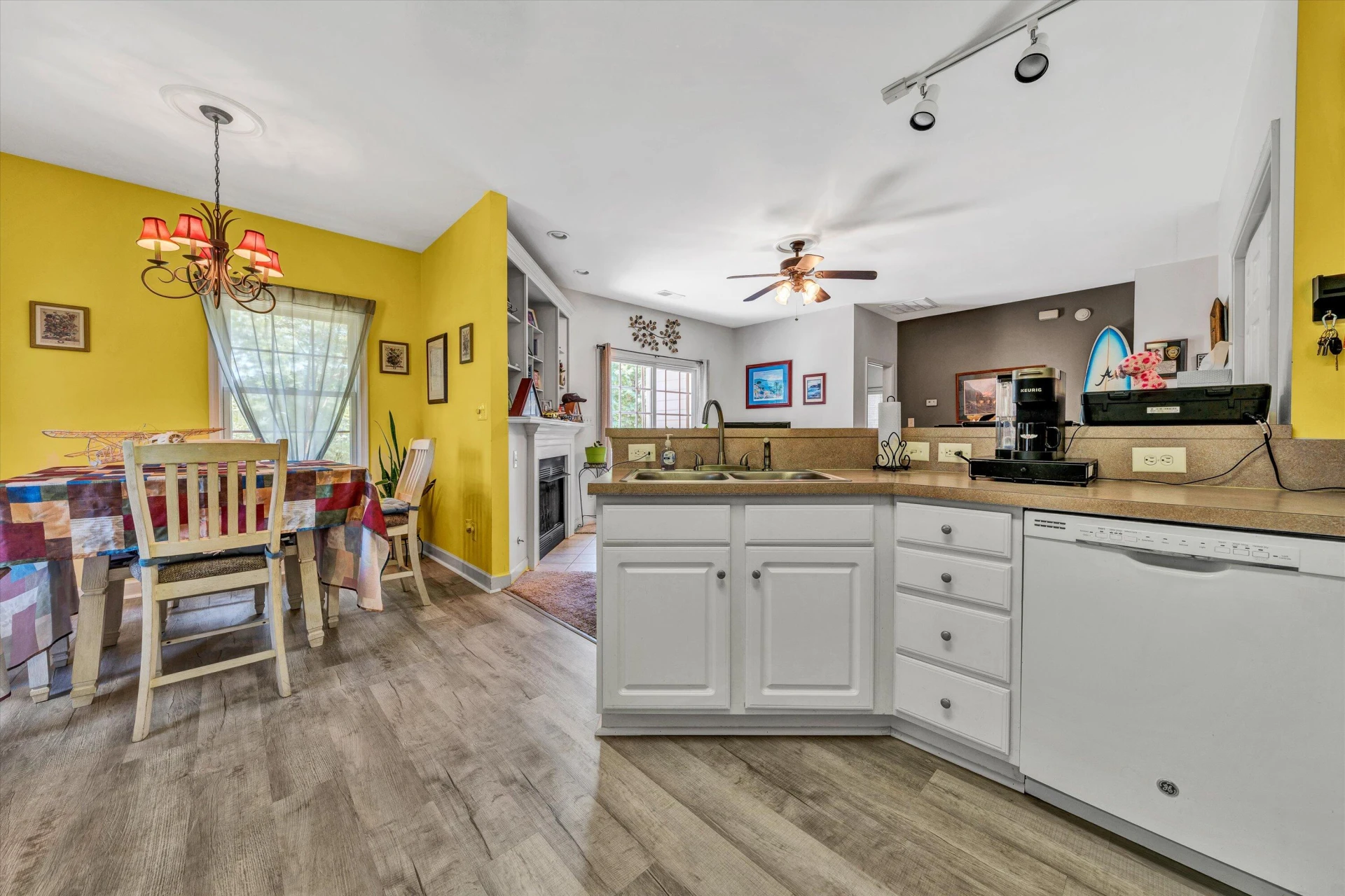 1135 Joffrey DR - Photo 12