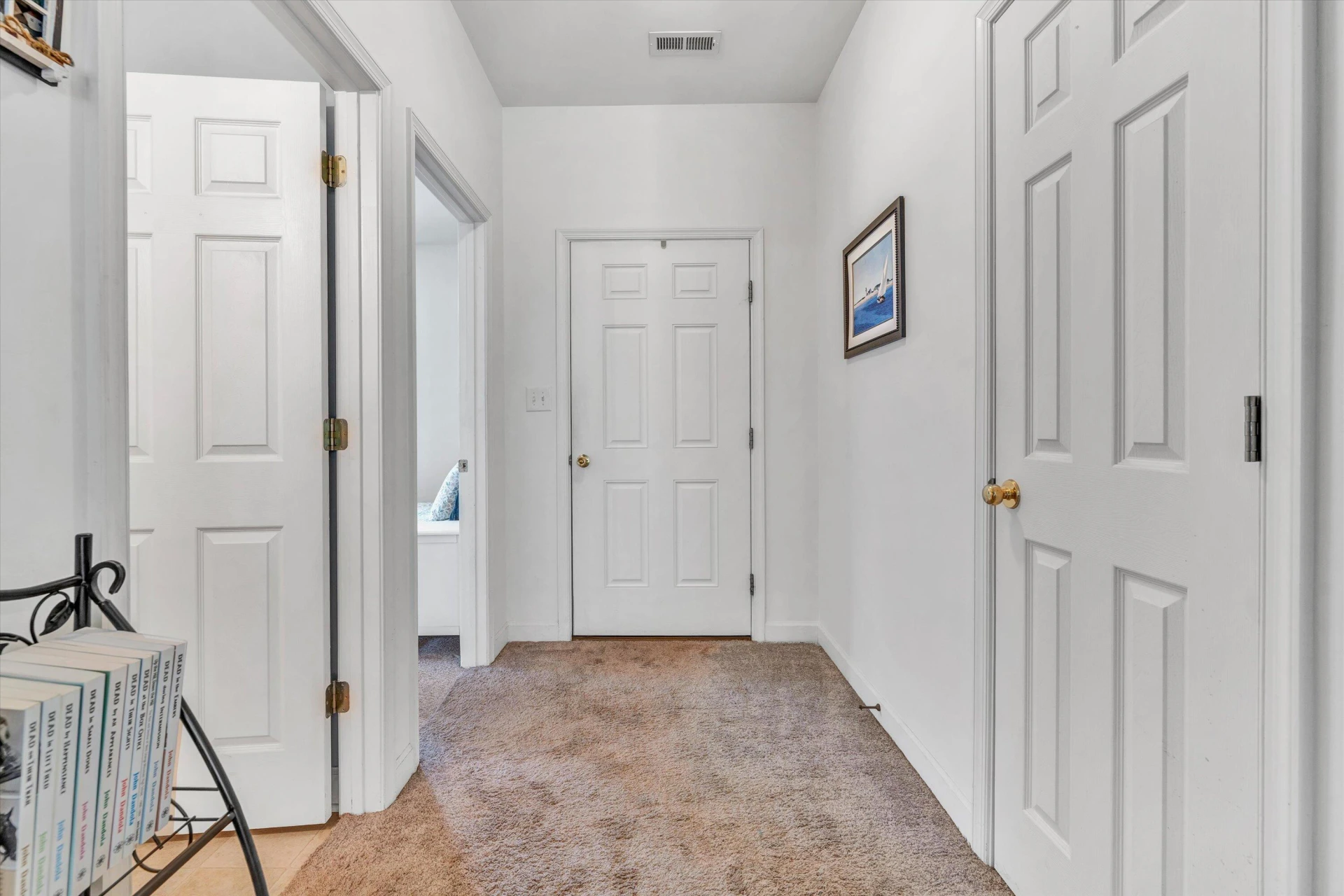 1135 Joffrey DR - Photo 4