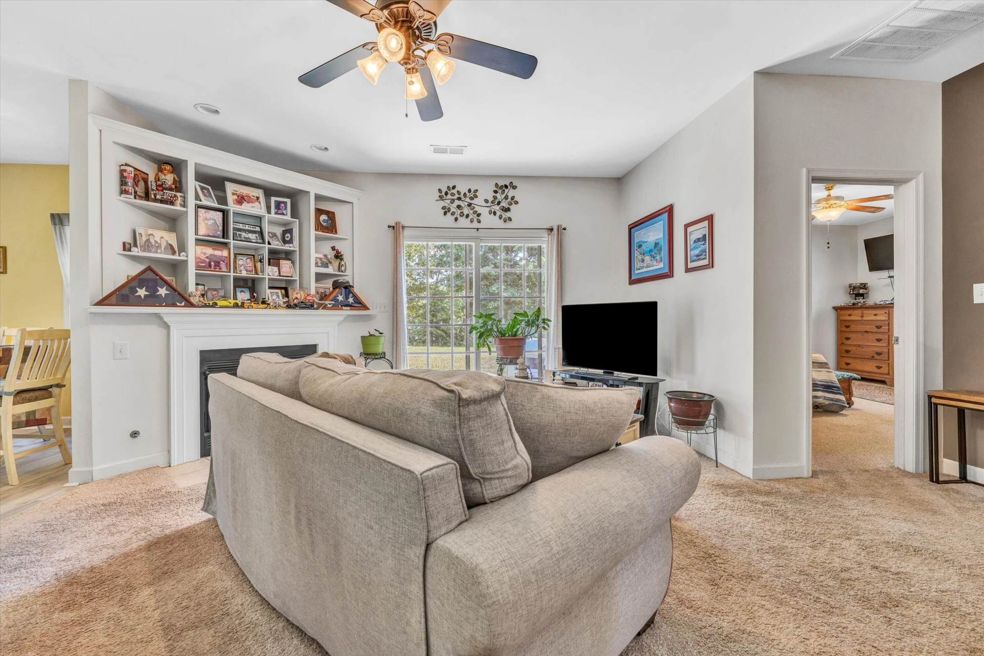 1135 Joffrey DR - Photo 6