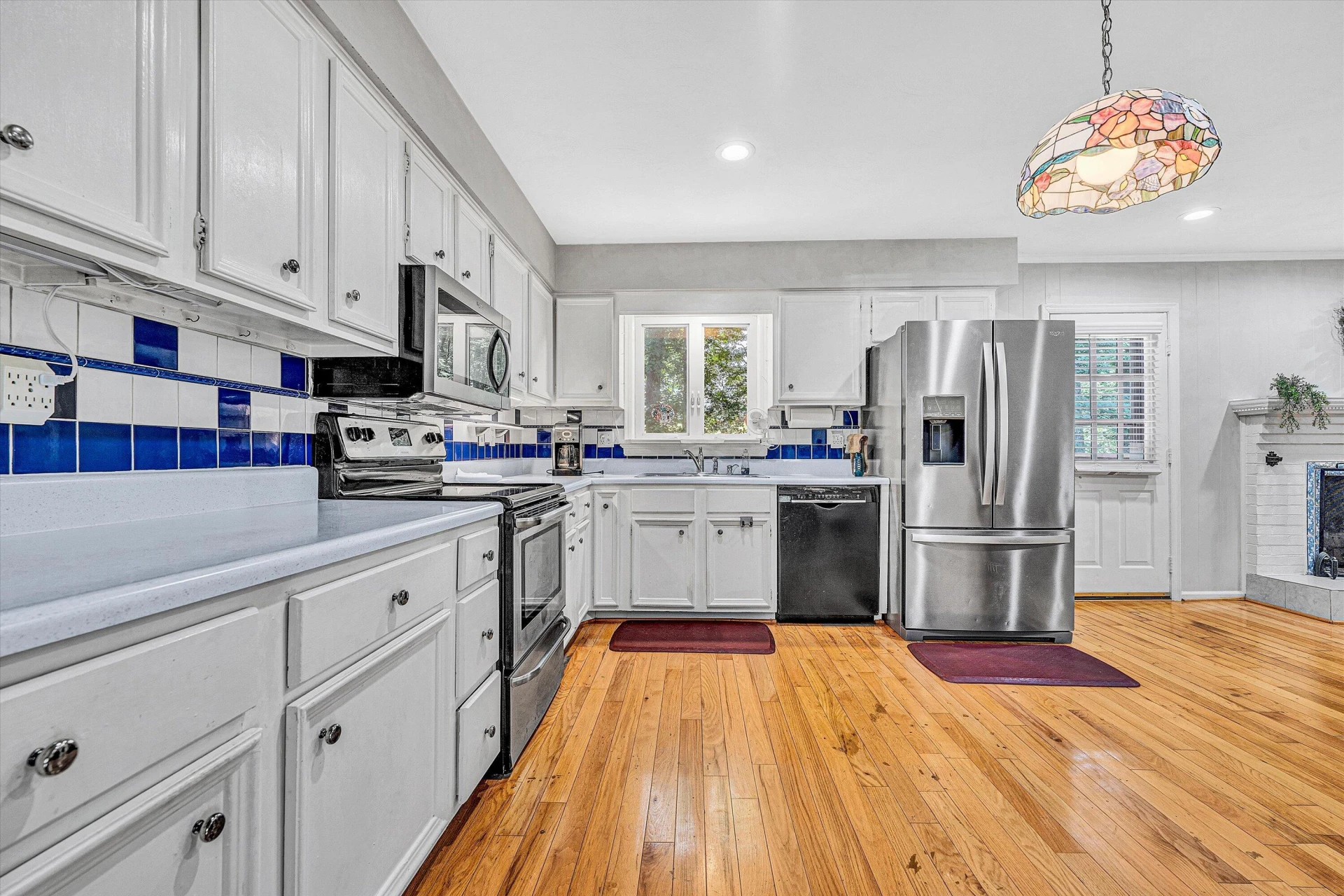 199 Stratford DR - Photo 12