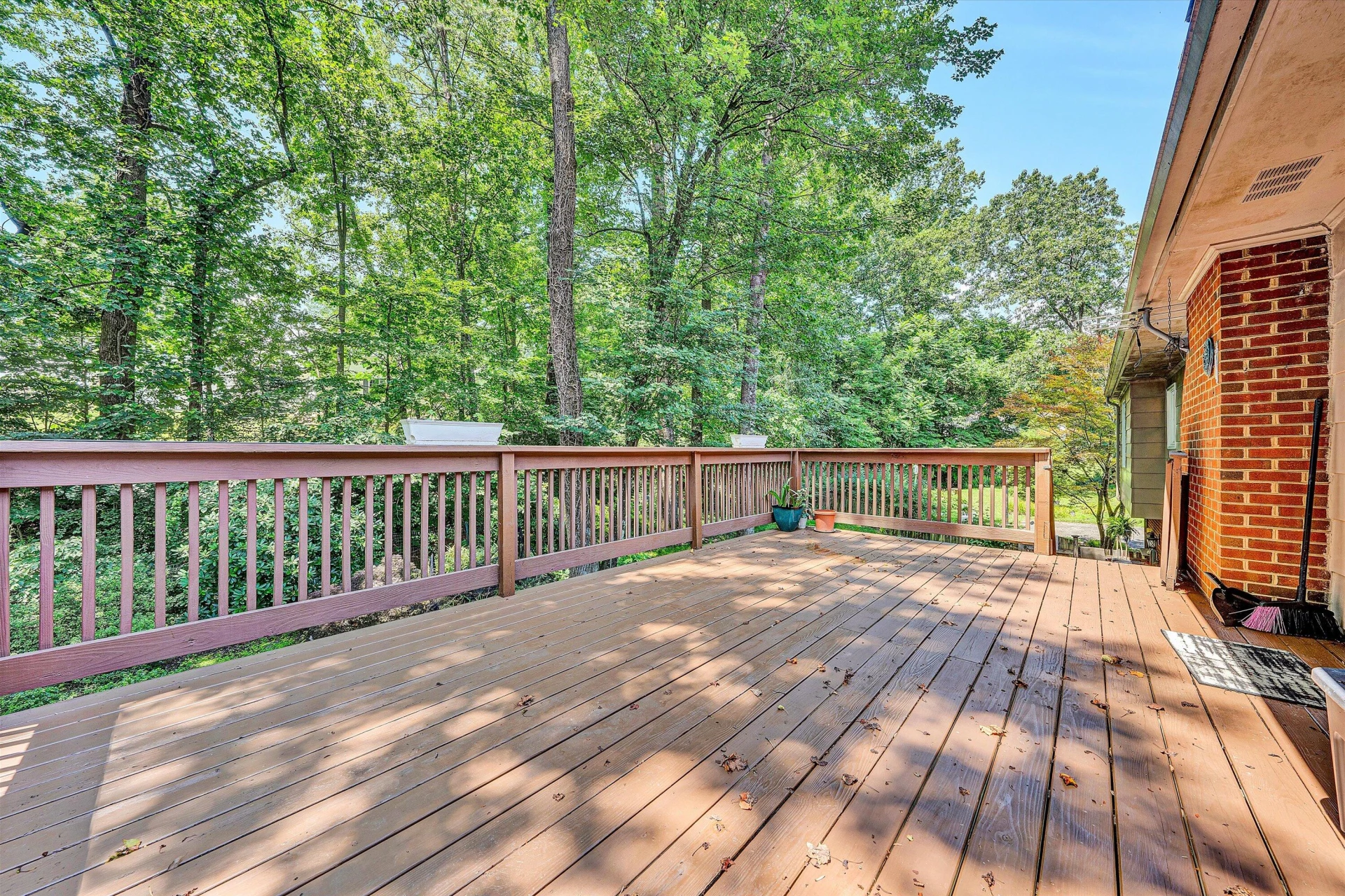 199 Stratford DR - Photo 18