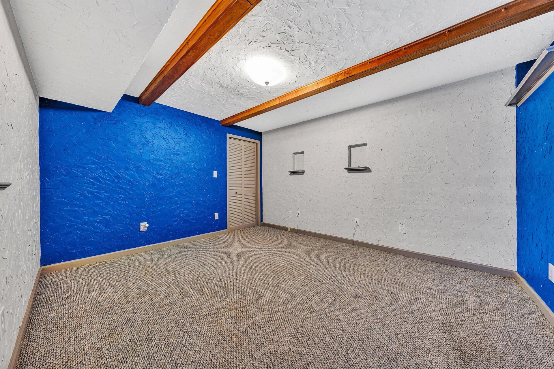 199 Stratford DR - Photo 30