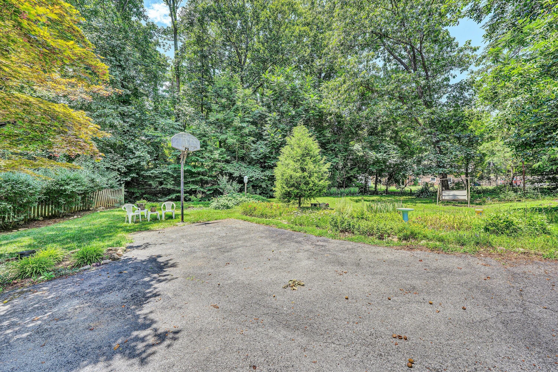 199 Stratford DR - Photo 40