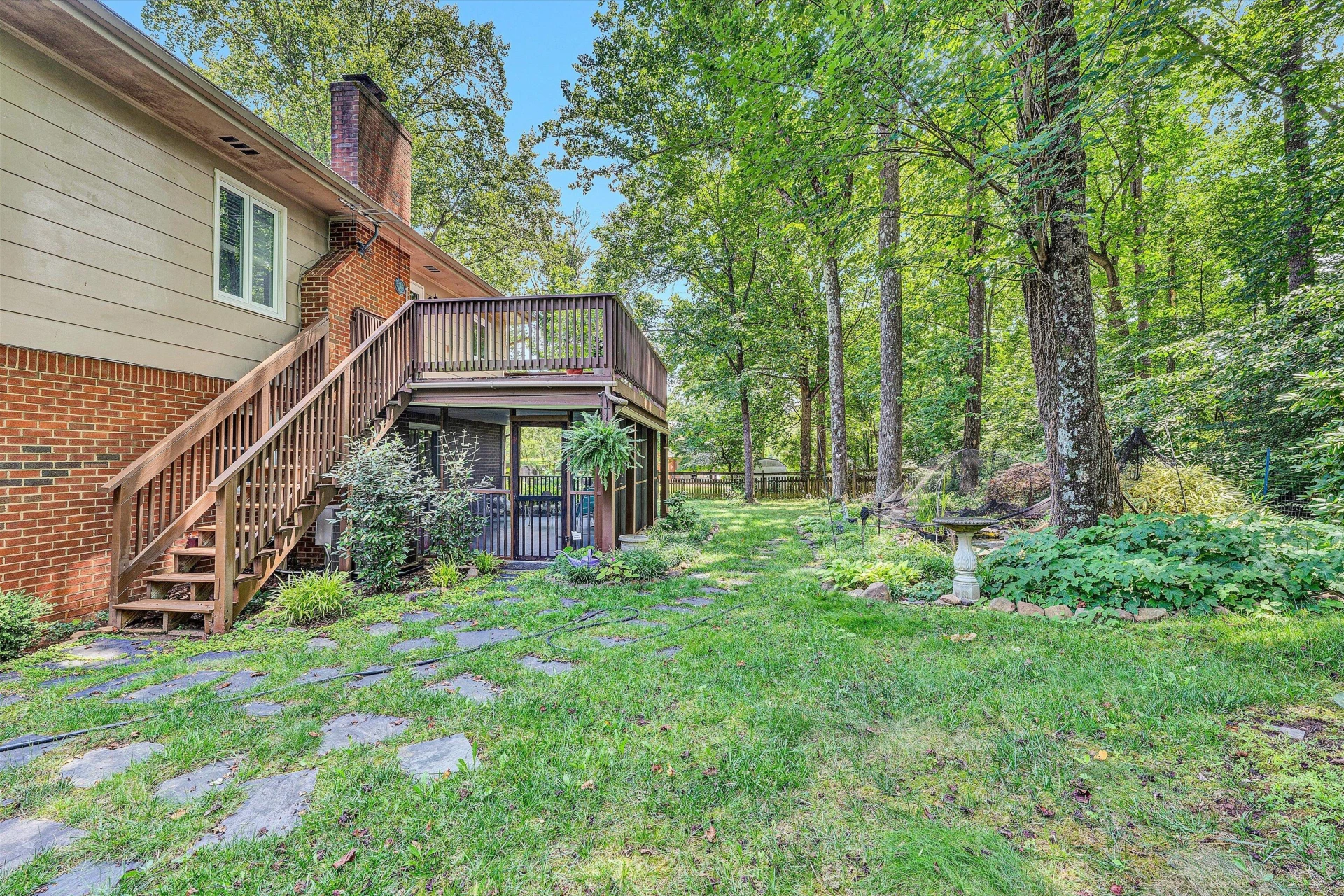 199 Stratford DR - Photo 46