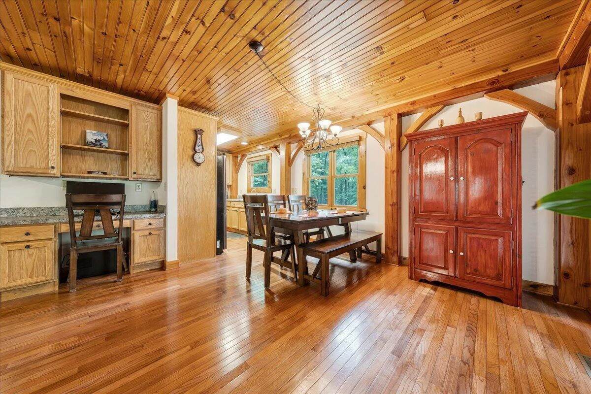 200 Camelot DR - Photo 10