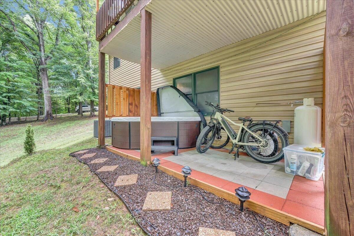 200 Camelot DR - Photo 14