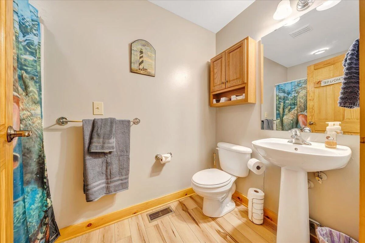 200 Camelot DR - Photo 21