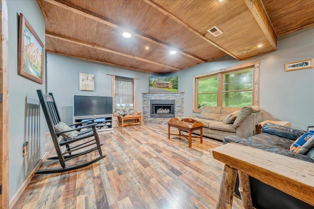 200 Camelot DR - Photo 23