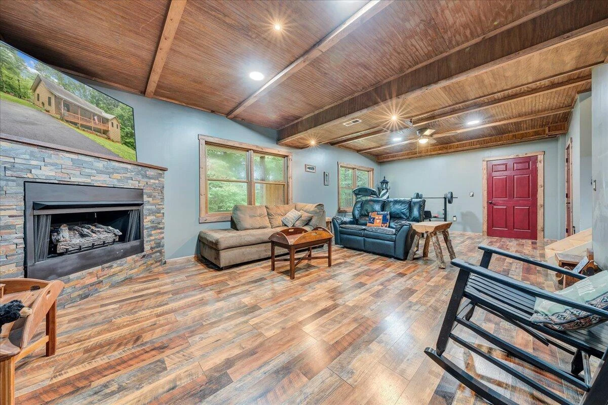200 Camelot DR - Photo 24