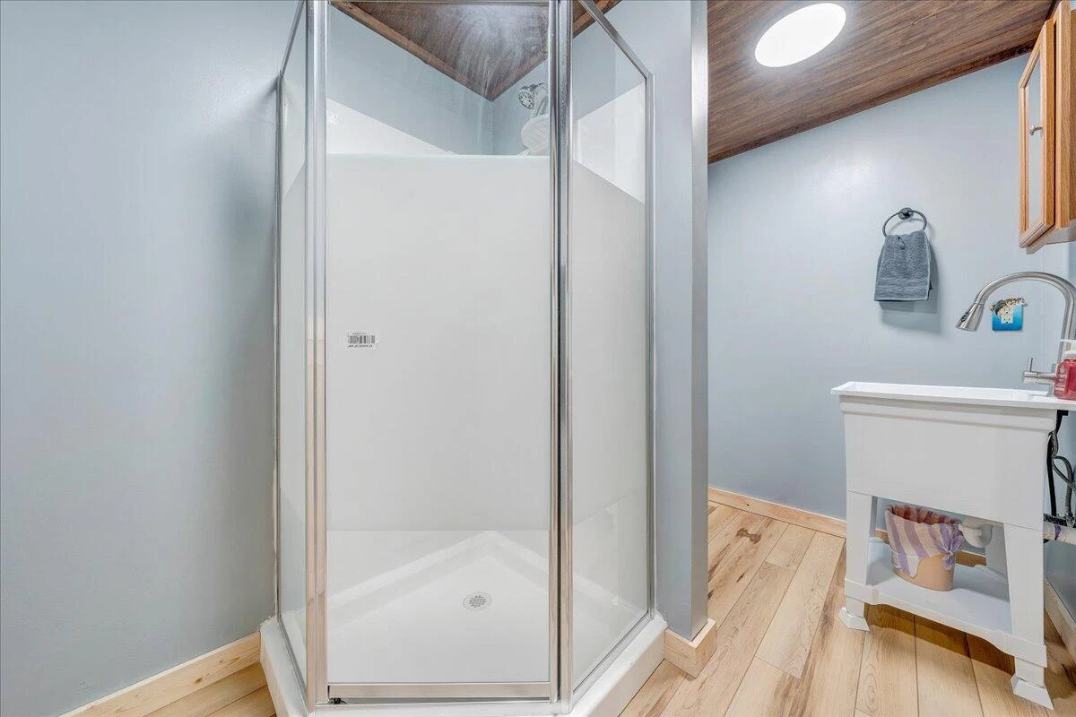 200 Camelot DR - Photo 26