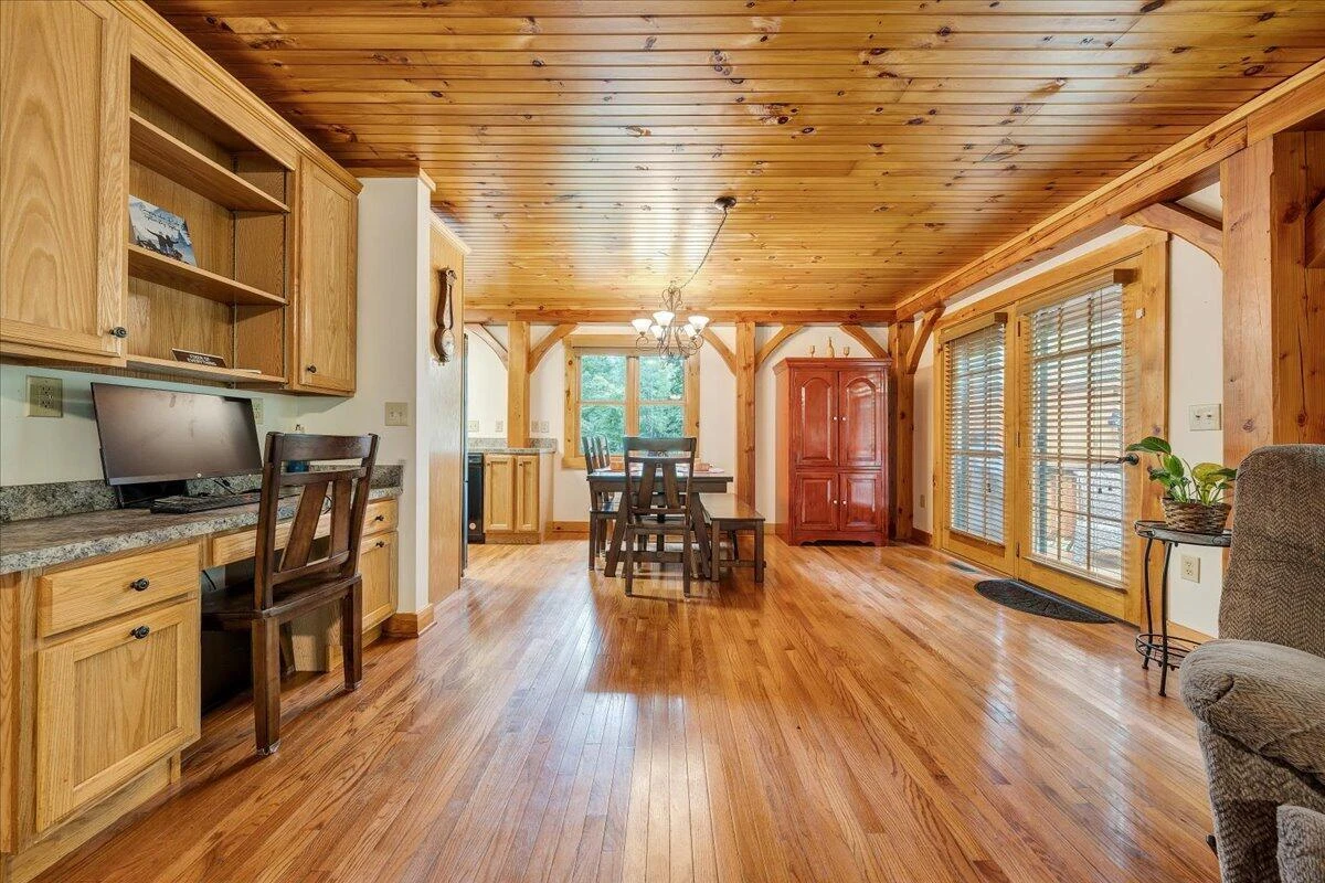 200 Camelot DR - Photo 9