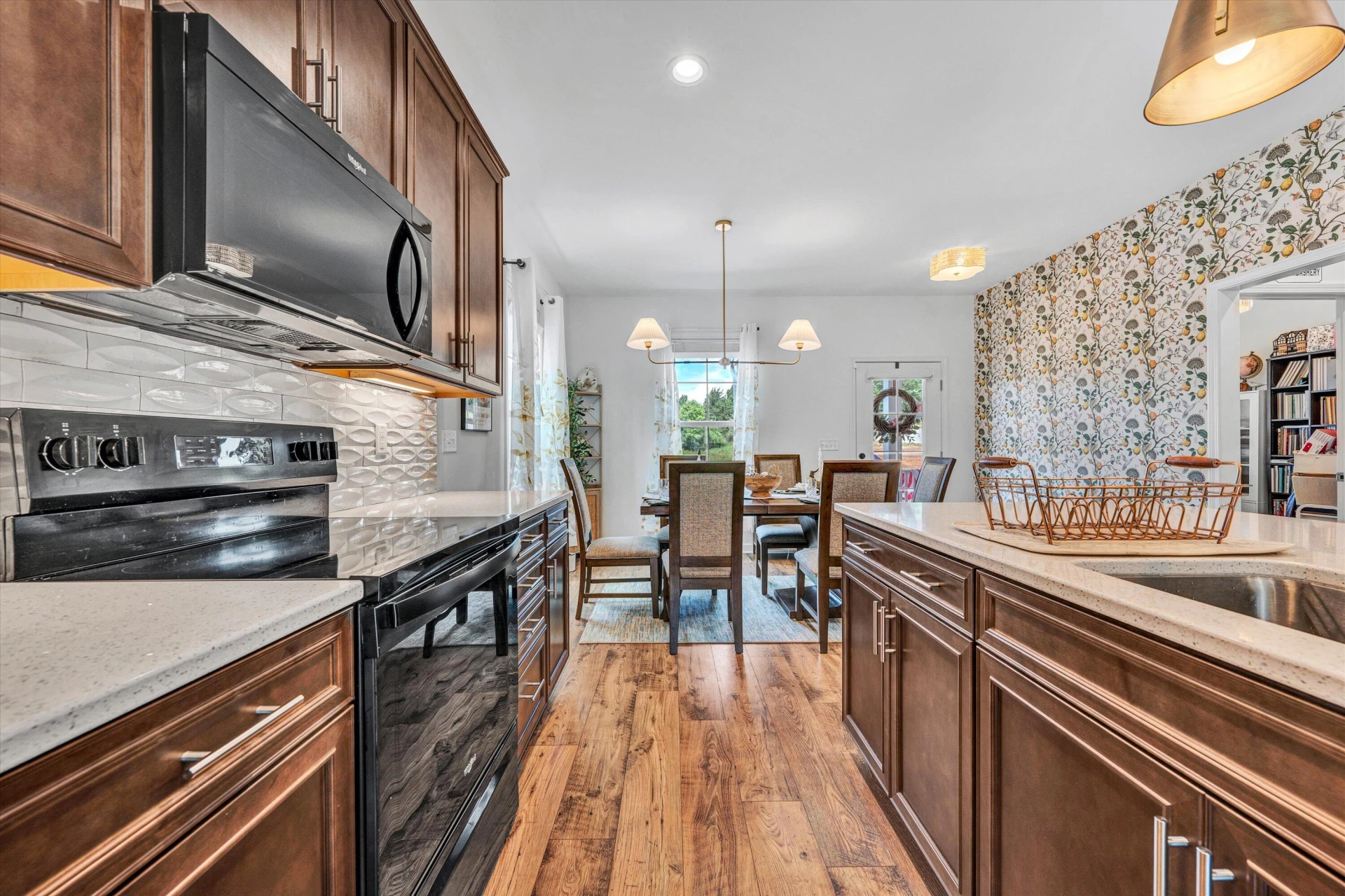214 Colony AVE - Photo 18