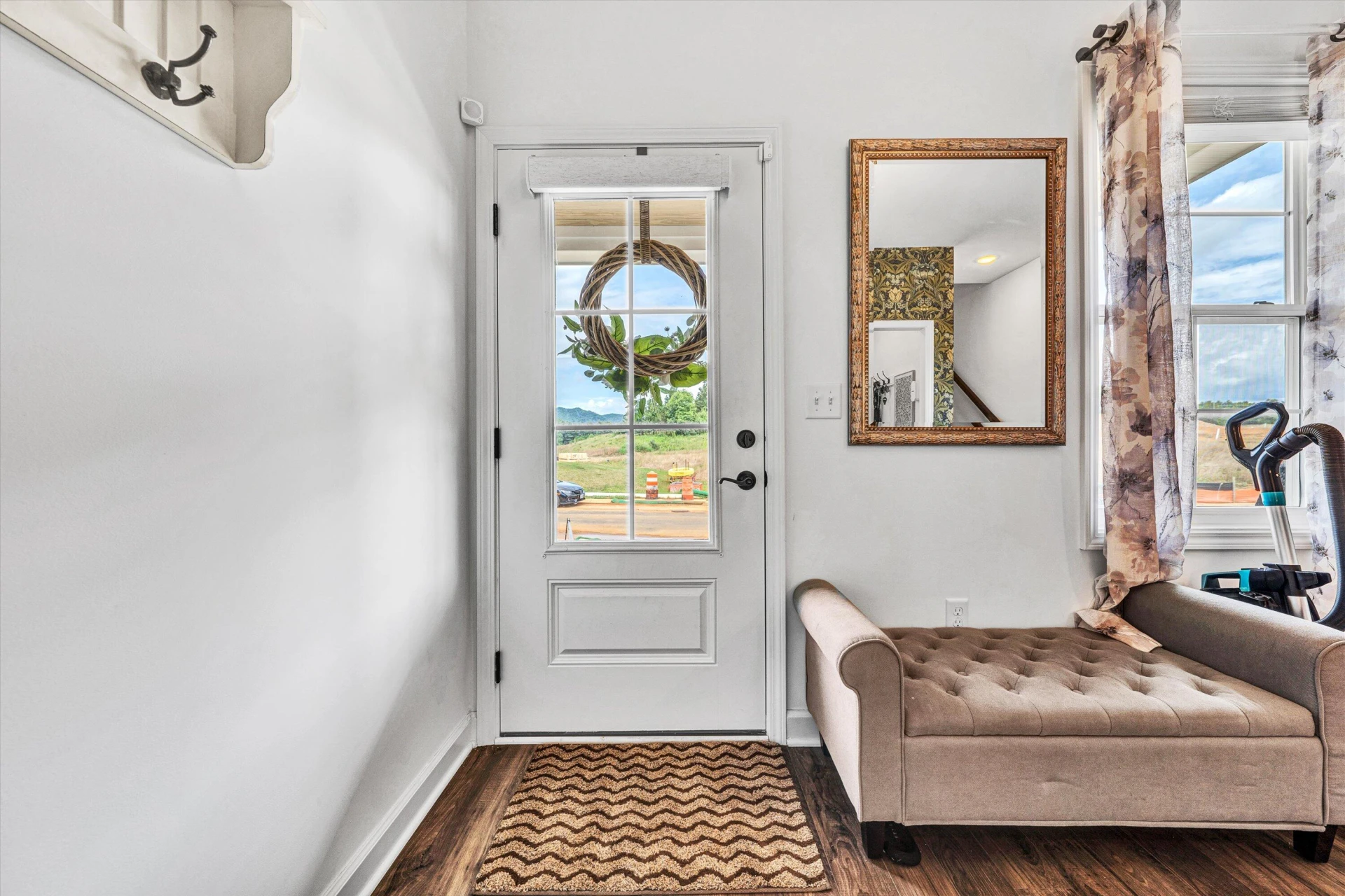 214 Colony AVE - Photo 8