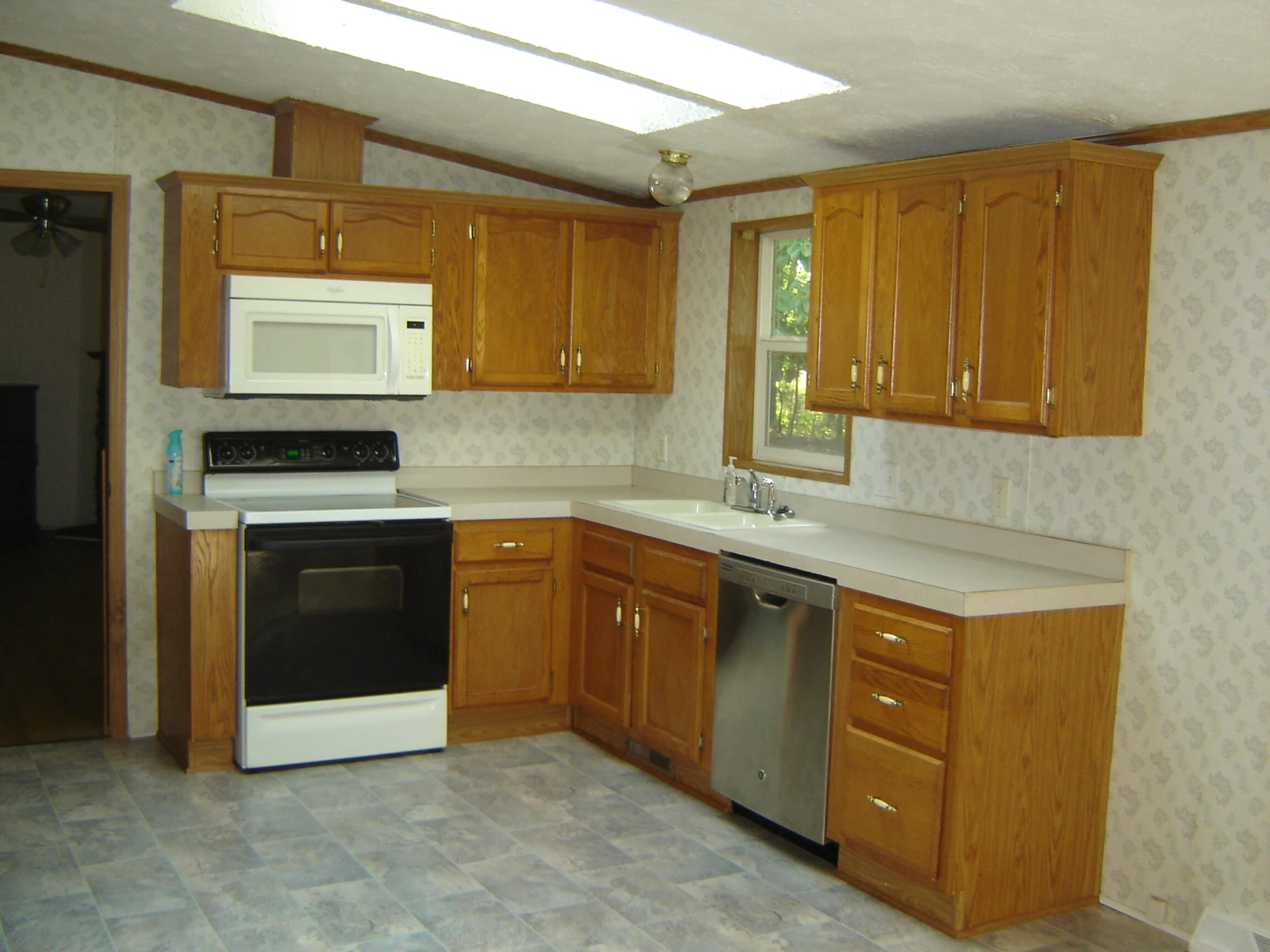 4064 Rucker RD - Photo 21