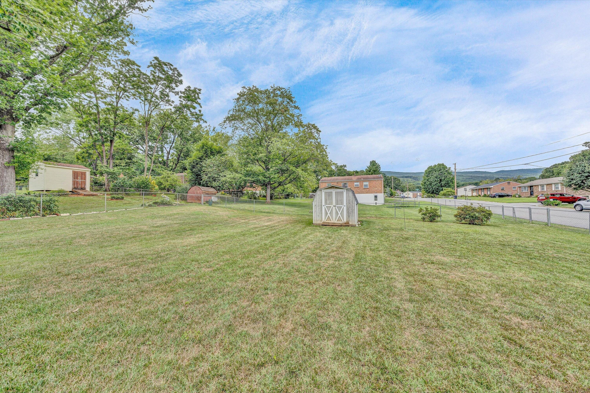 2903 Creekwood DR - Photo 25