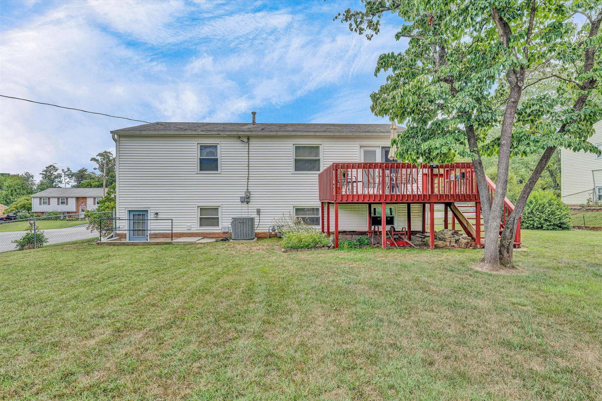 2903 Creekwood DR - Photo 26
