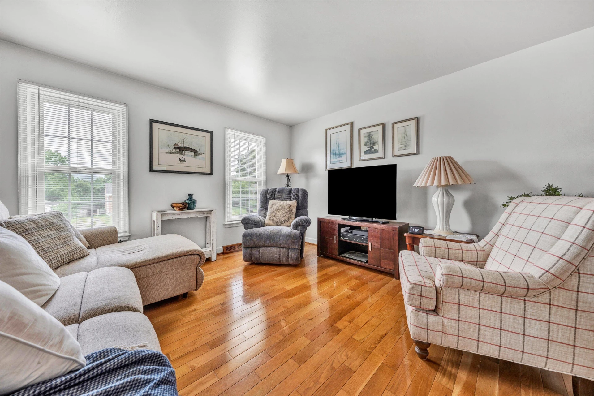2903 Creekwood DR - Photo 6