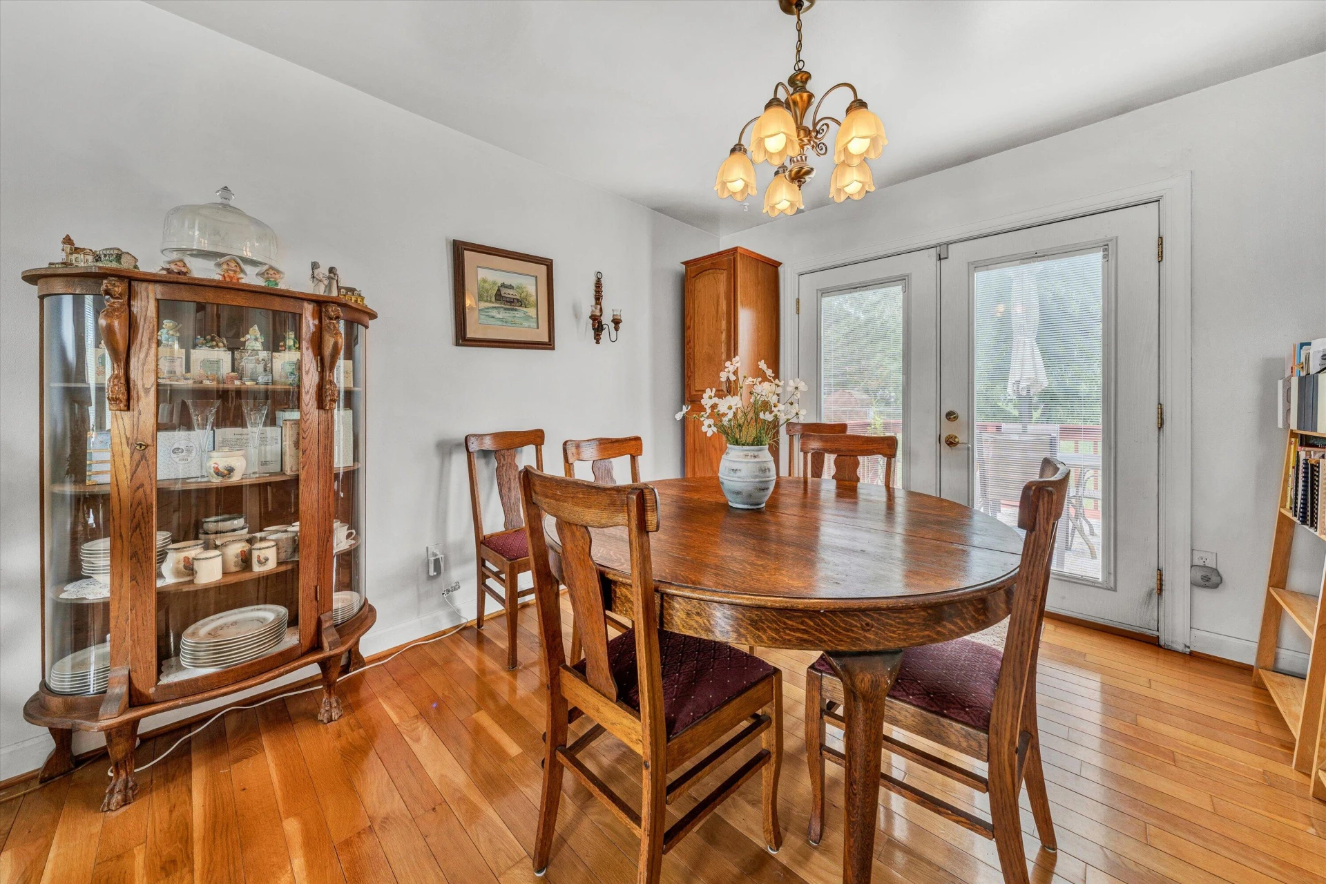 2903 Creekwood DR - Photo 8