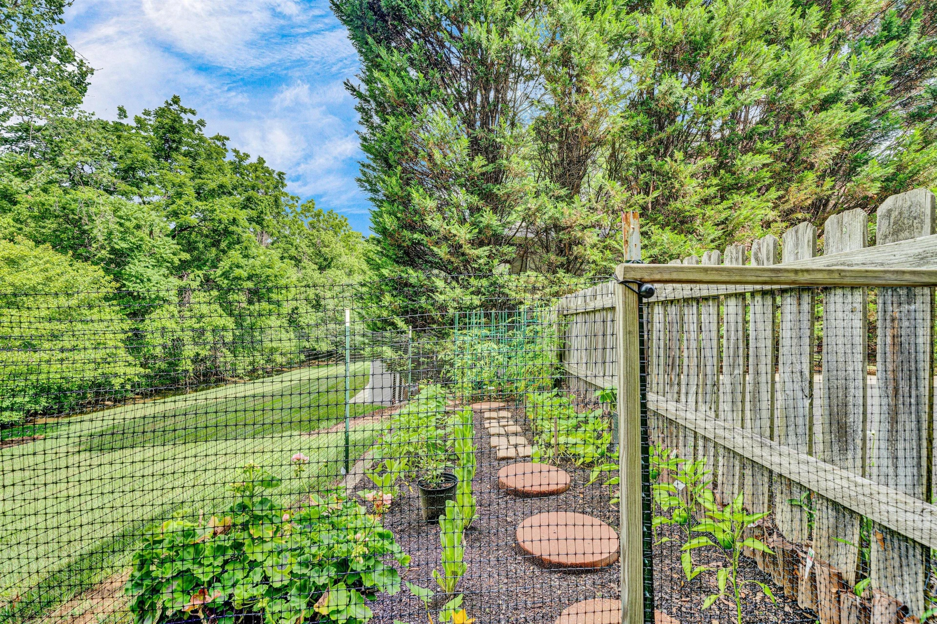 2998 Northview DR SW - Photo 55