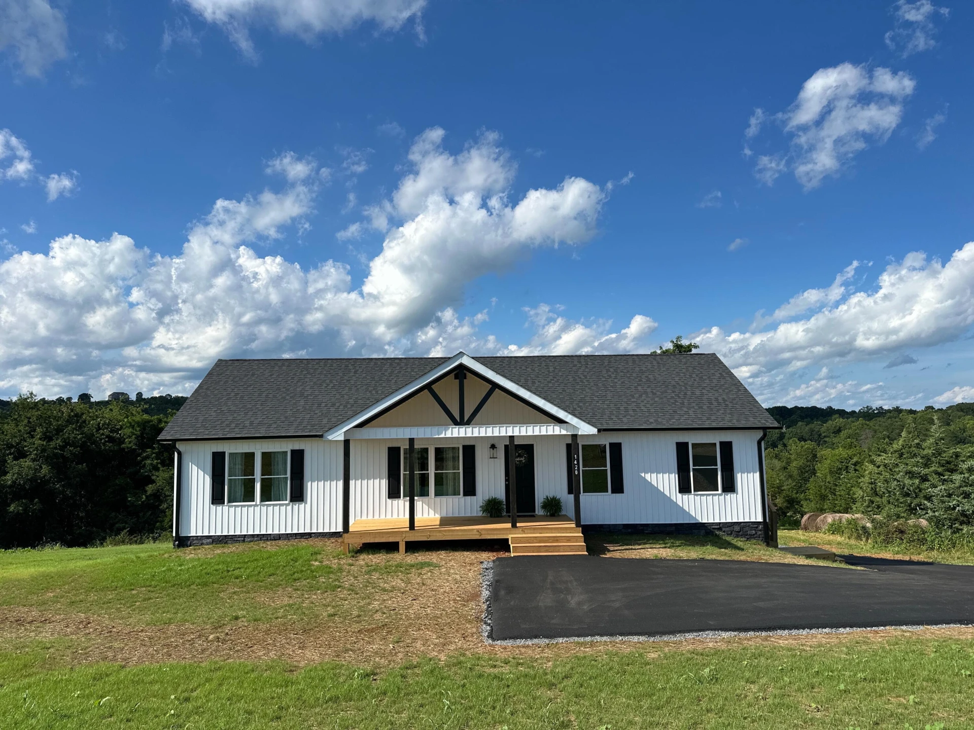 1420 Wells RD