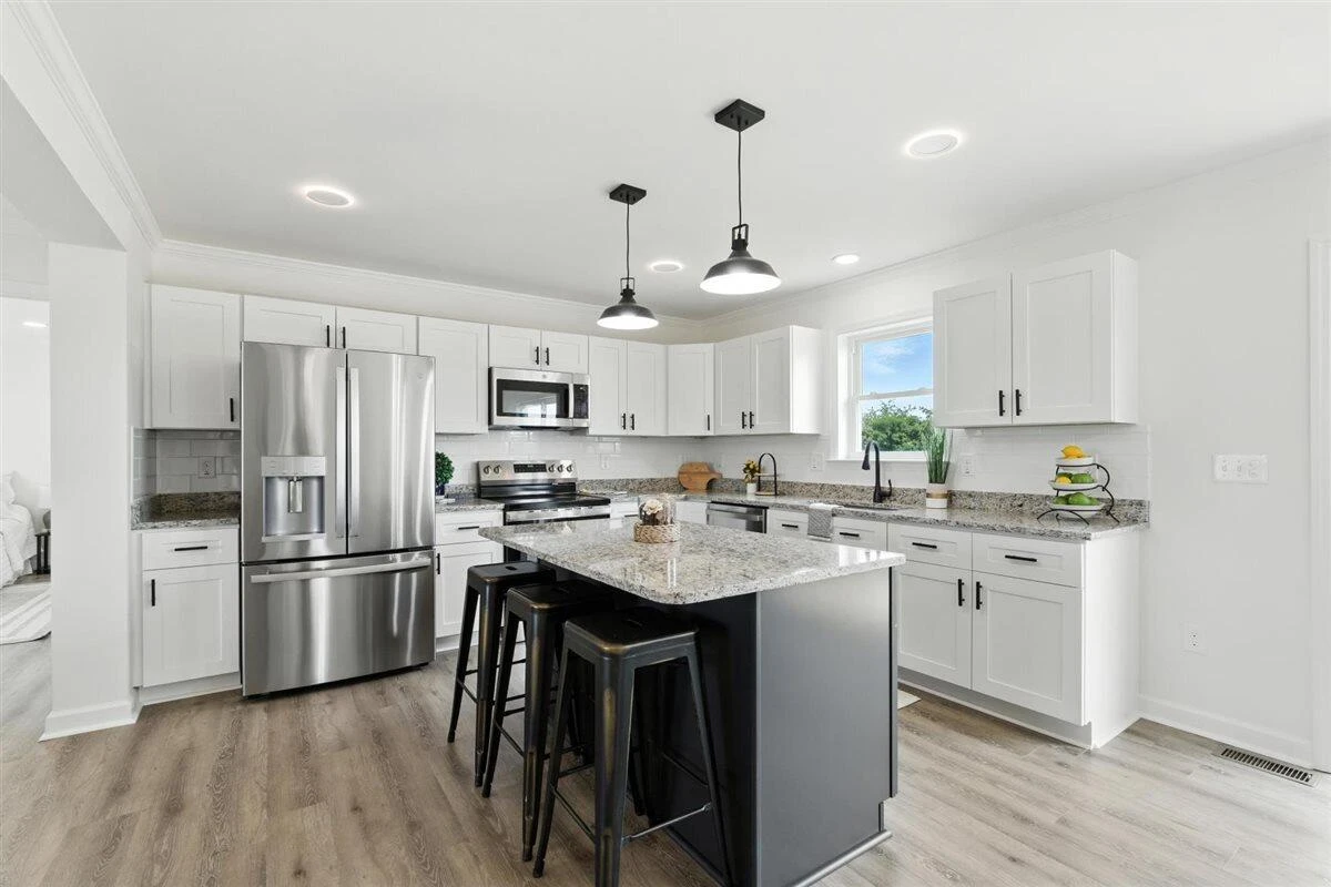 1420 Wells RD - Photo 14