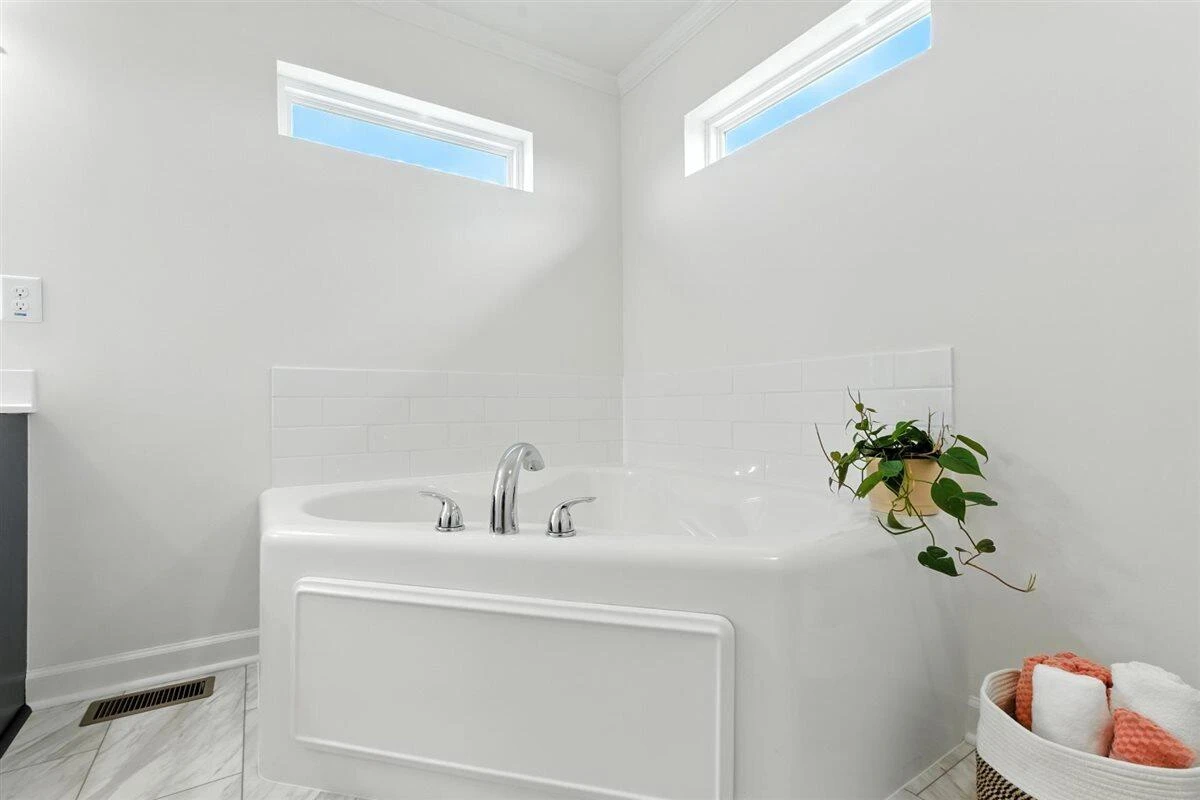 1420 Wells RD - Photo 29
