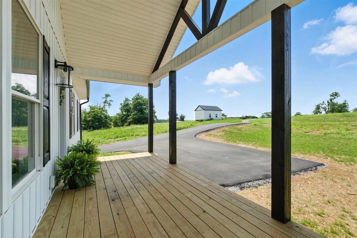 1420 Wells RD - Photo 7