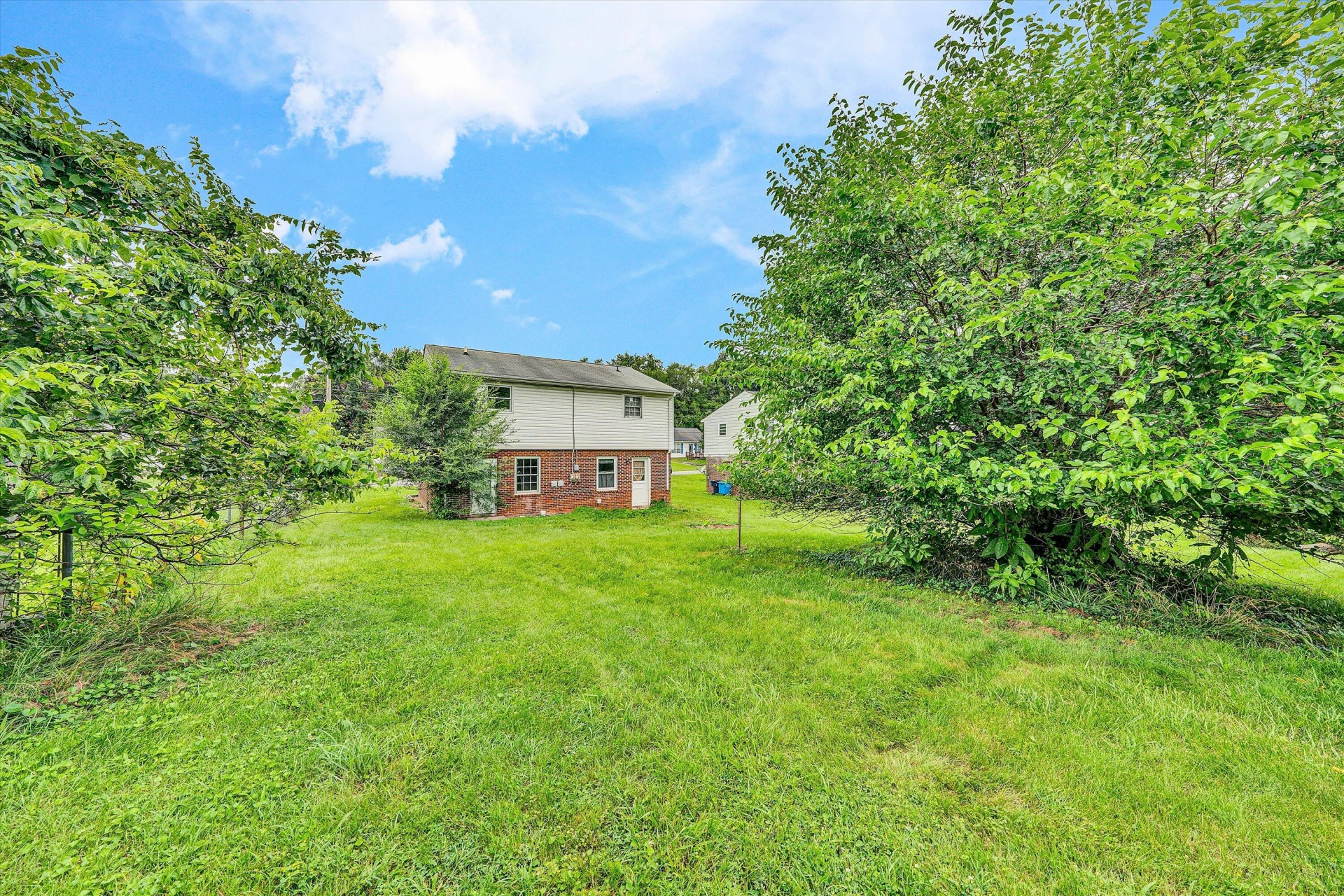 713 Bibb ST NE - Photo 26