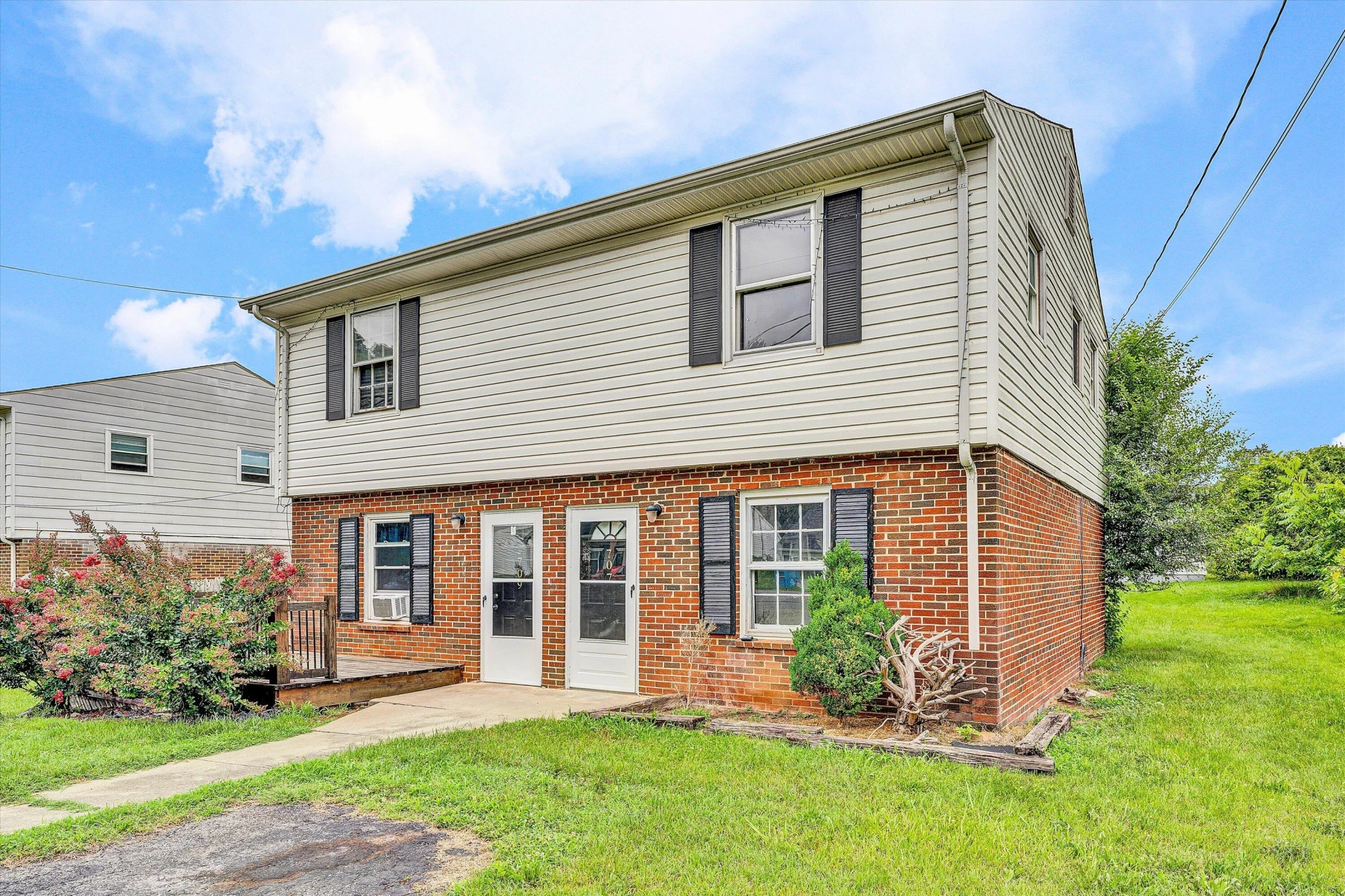 713 Bibb ST NE - Photo 5