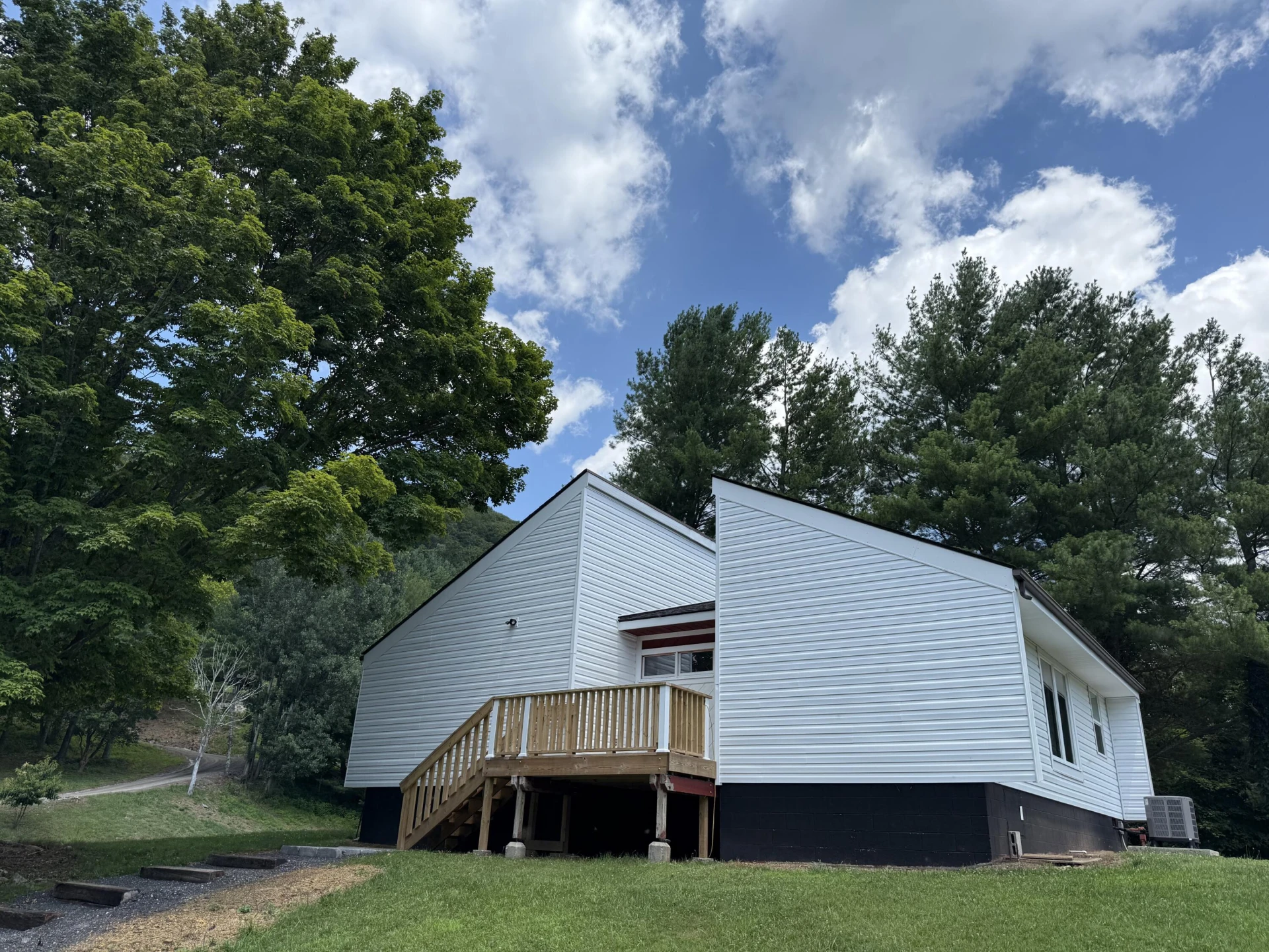 136 Freedom LN - Photo 2