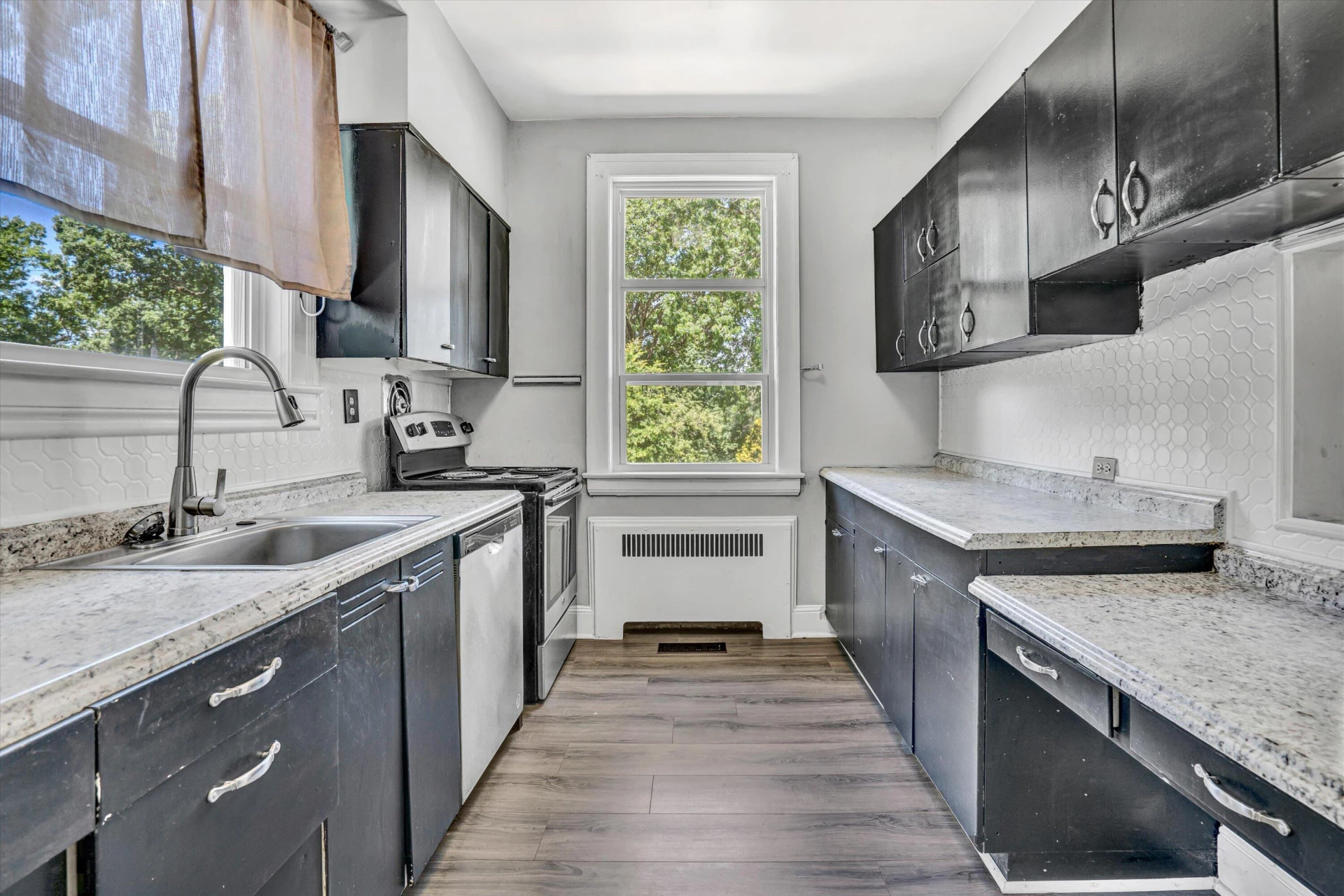 1027 Mulberry RD - Photo 15