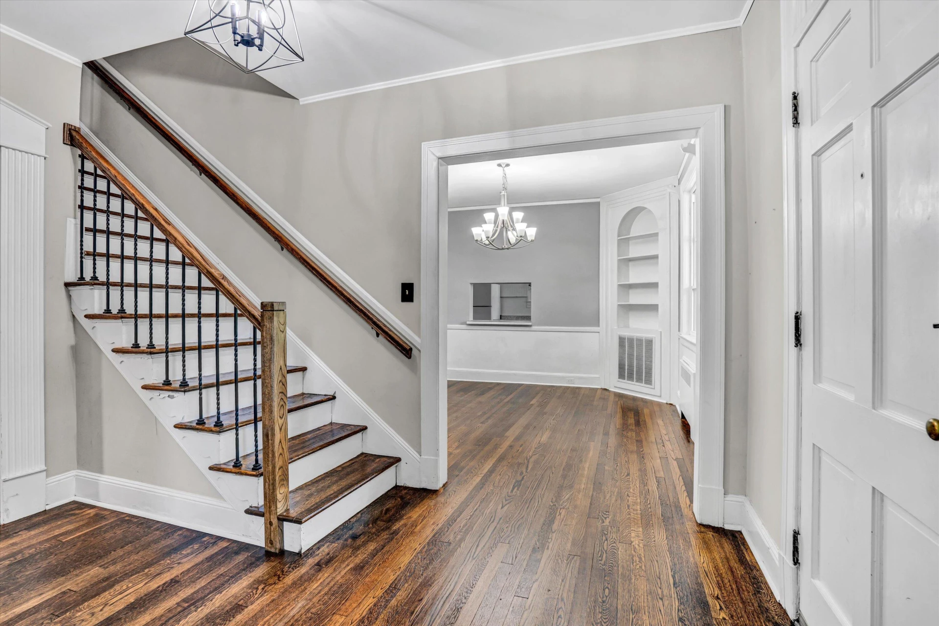 1027 Mulberry RD - Photo 10