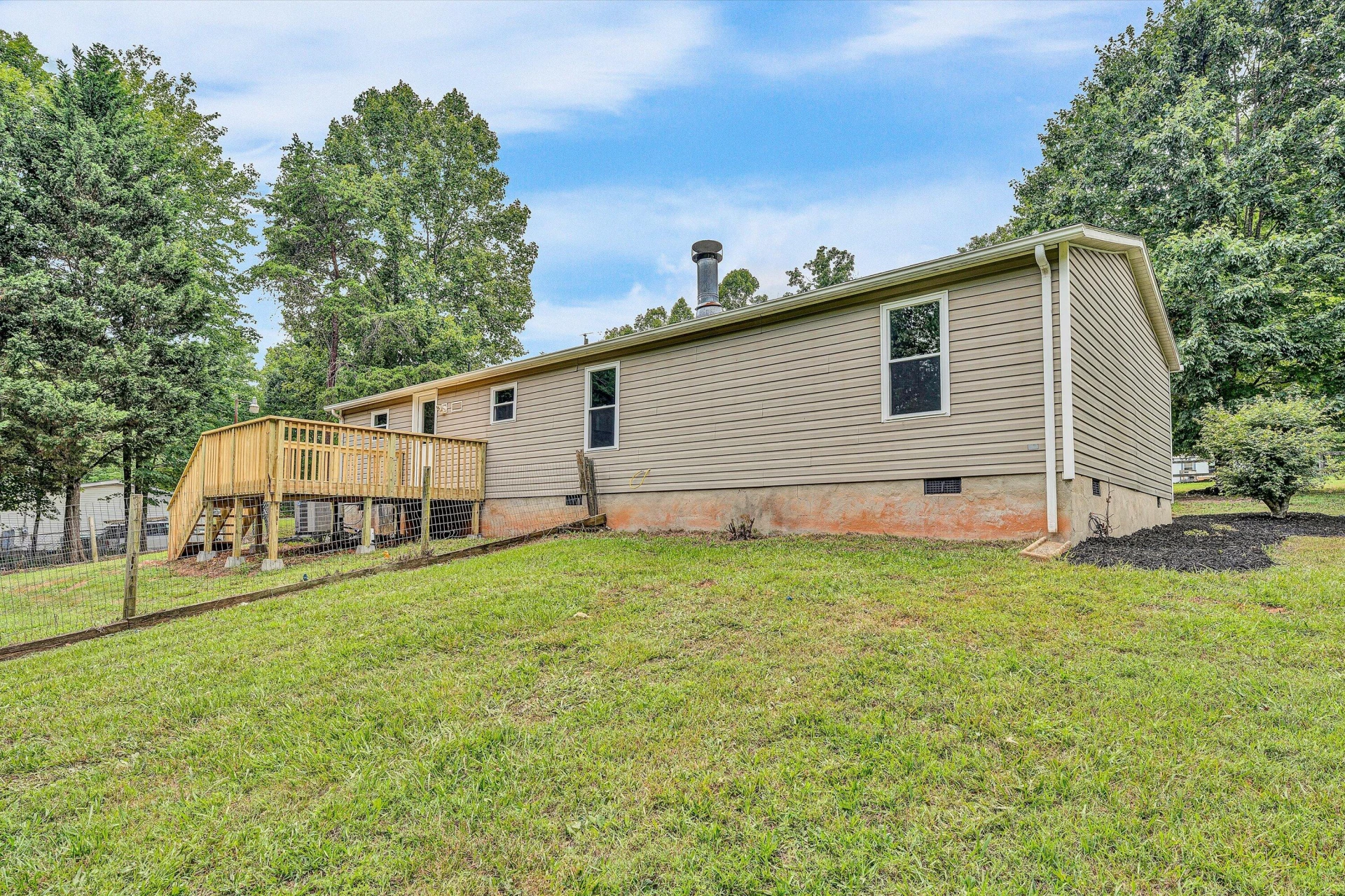 4306 Fork Mountain RD - Photo 23