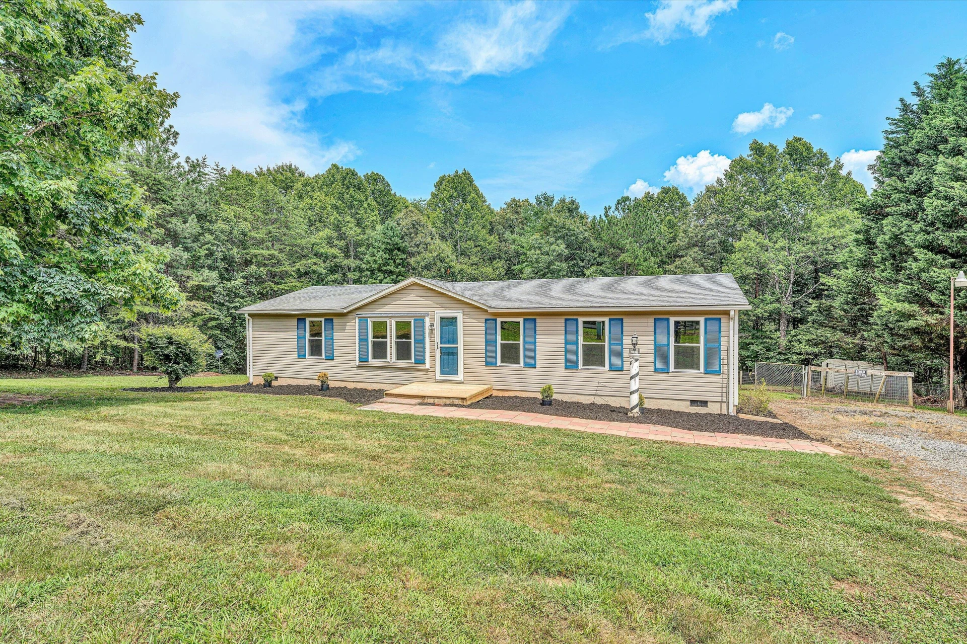 4306 Fork Mountain RD - Photo 25