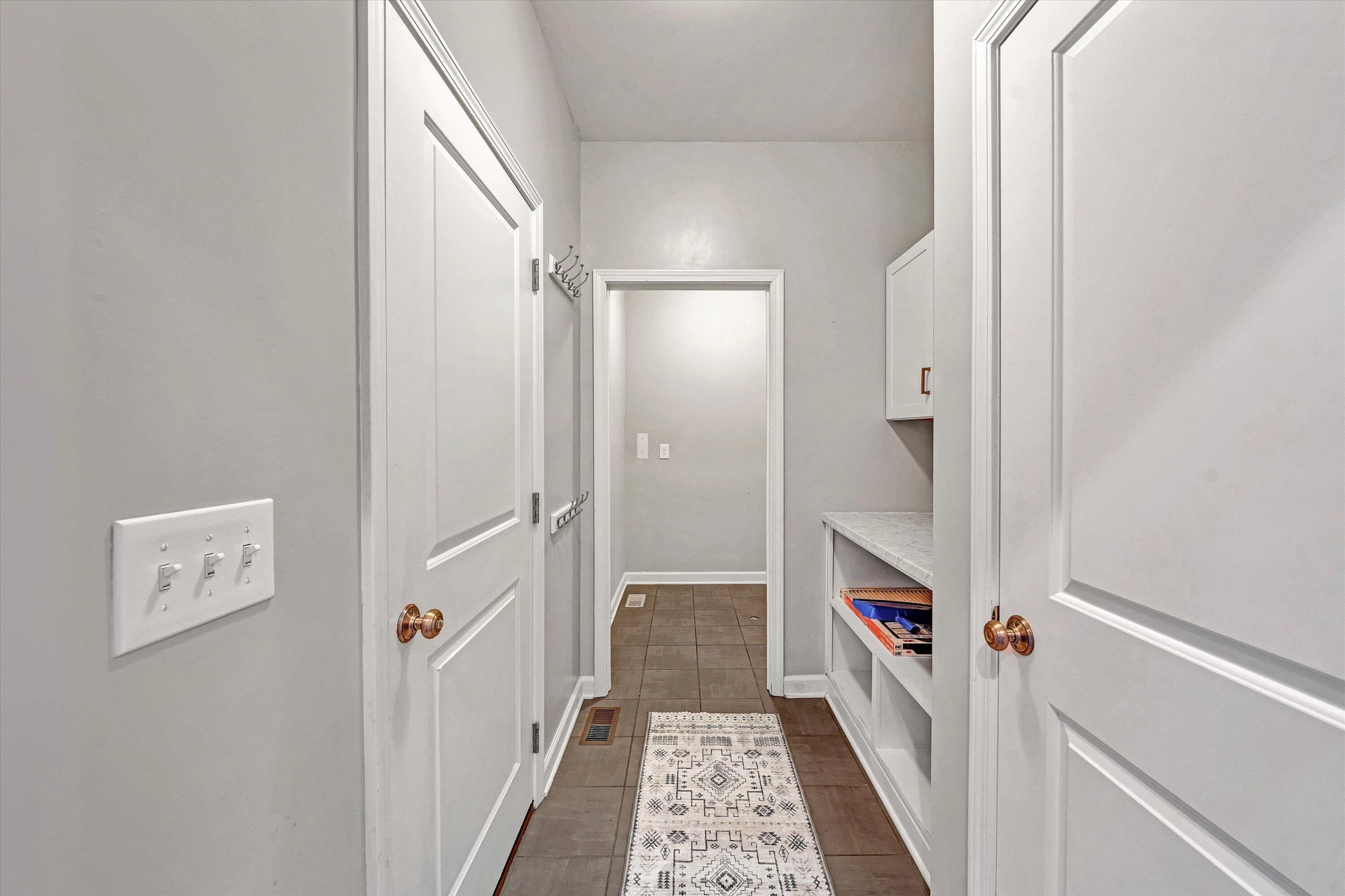 2570 Woods Meadow LN - Photo 29