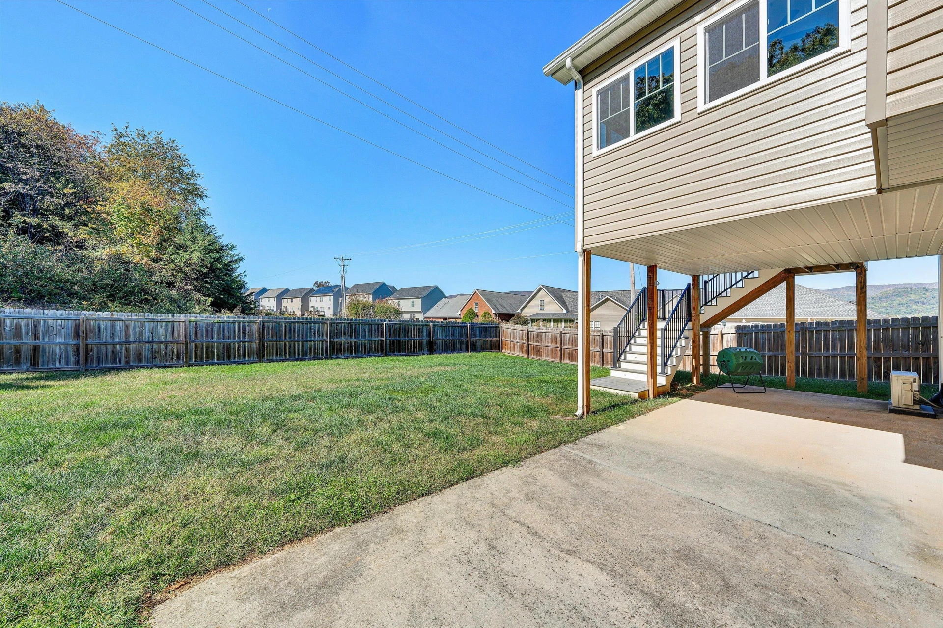 2570 Woods Meadow LN - Photo 45