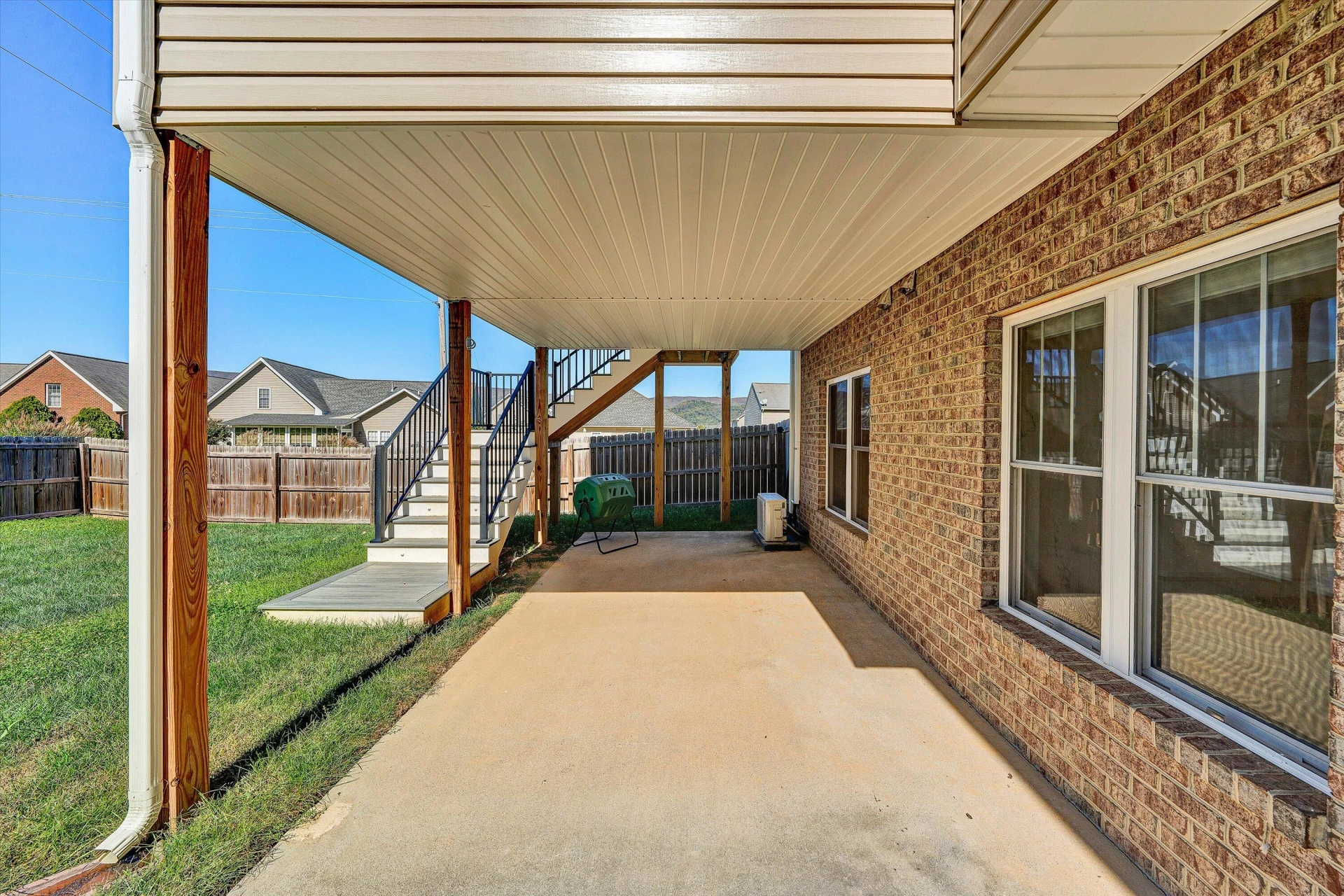 2570 Woods Meadow LN - Photo 46