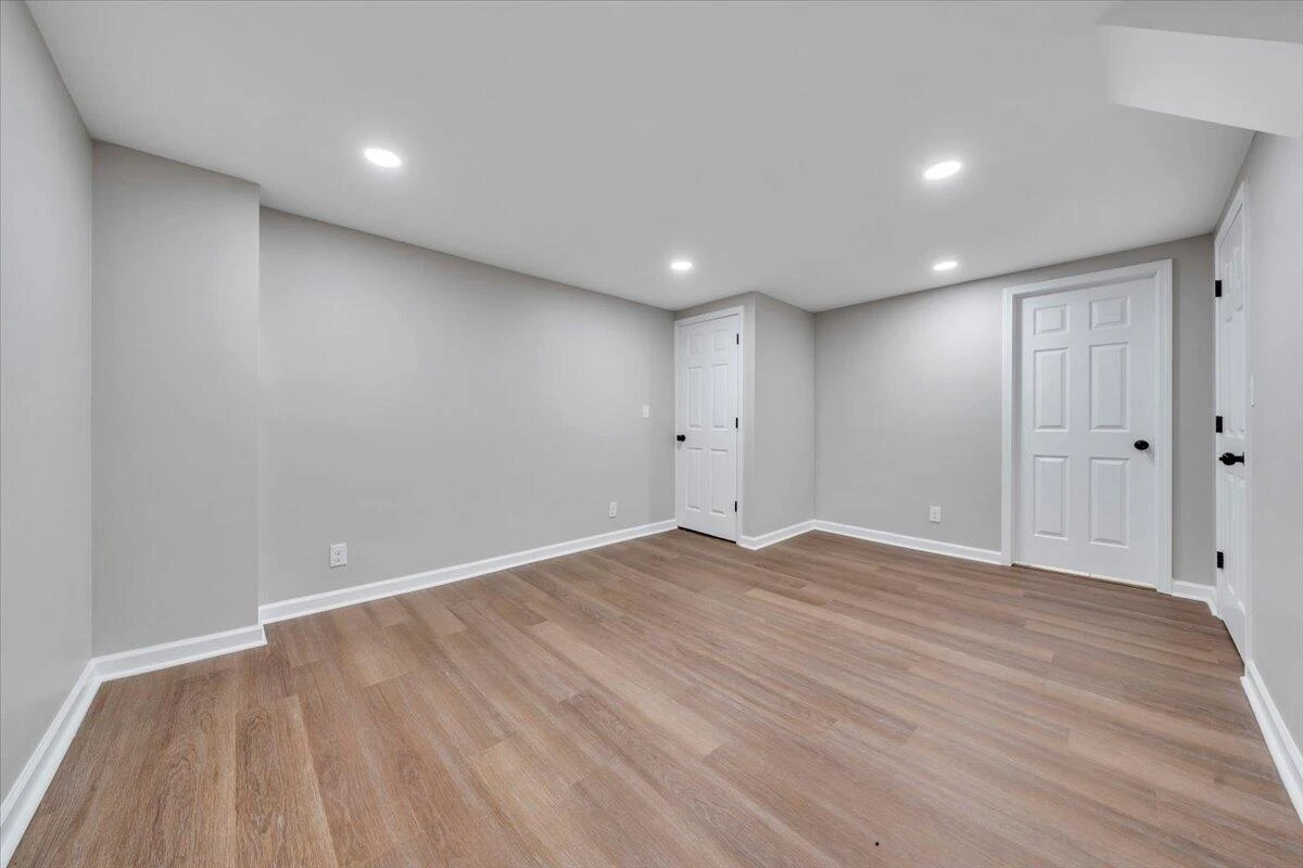 3036 Parham DR - Photo 18