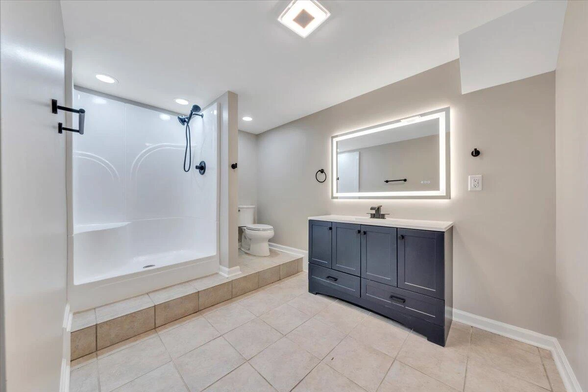 3036 Parham DR - Photo 19
