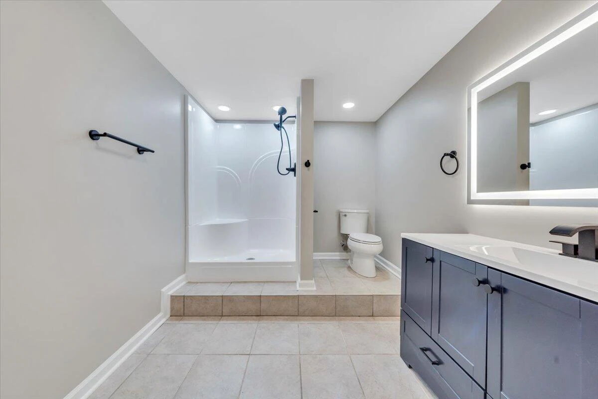 3036 Parham DR - Photo 20